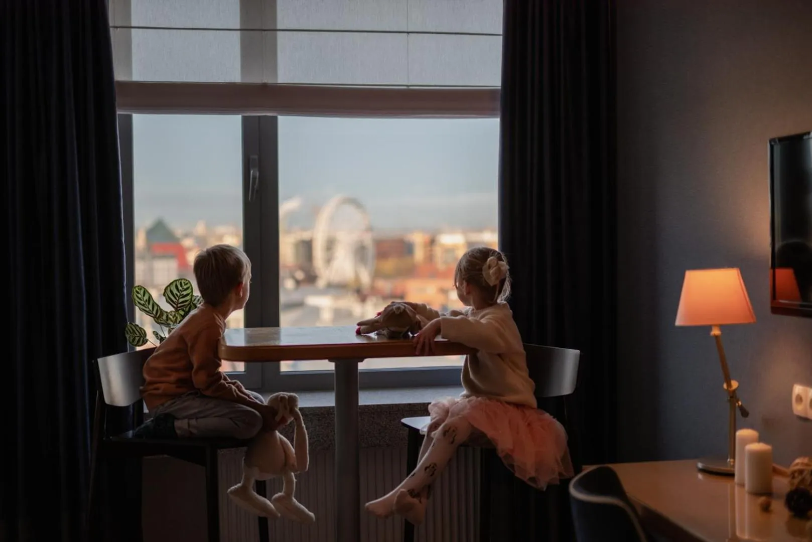 People in Hotel Marina Club Old Town View