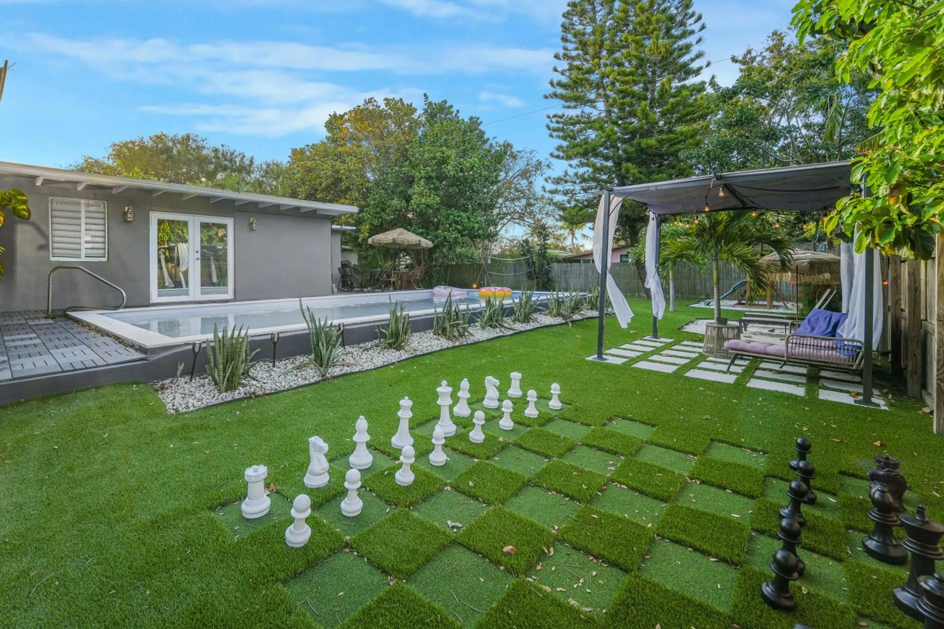 La Playita 4-BR Heated Pool Miami 16 Guests