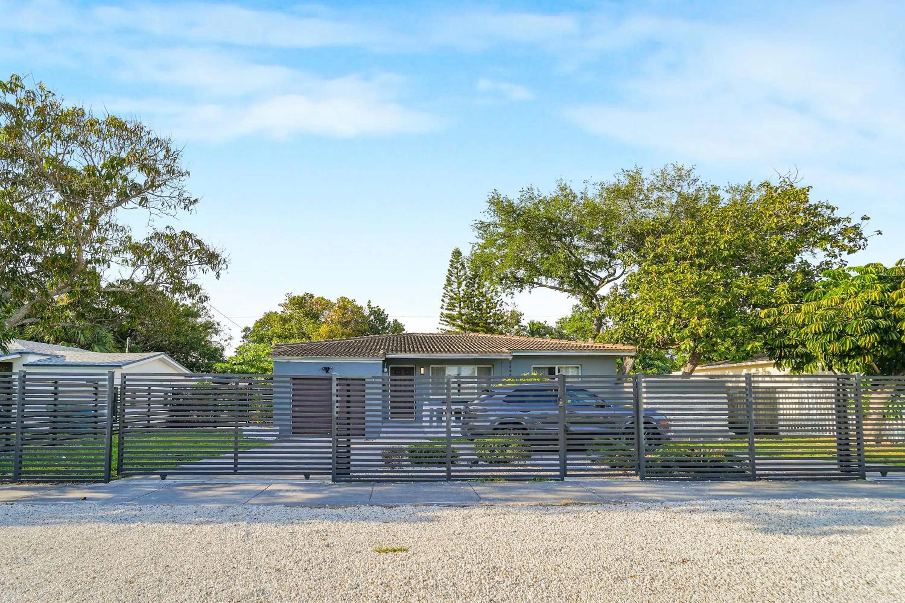 La Playita 4-BR Heated Pool Miami 16 Guests