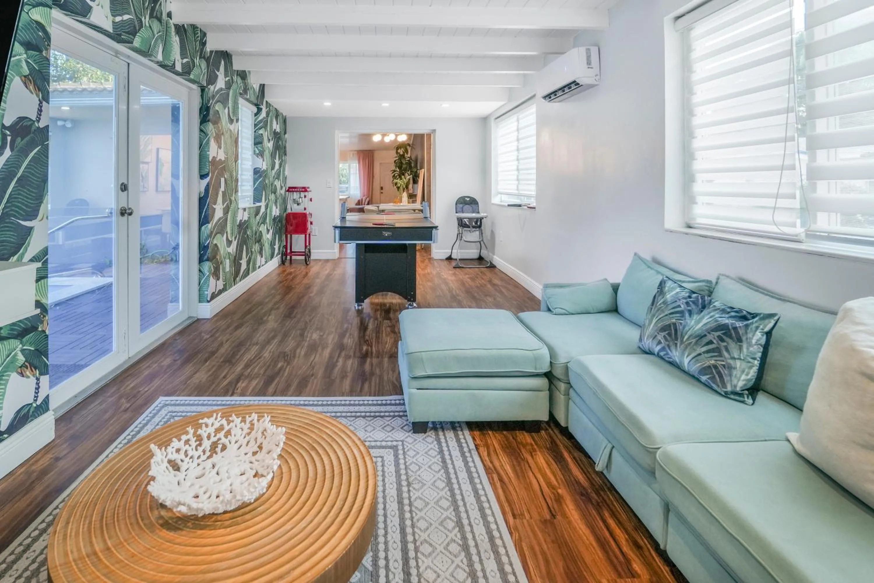 La Playita 4-BR Heated Pool Miami 16 Guests