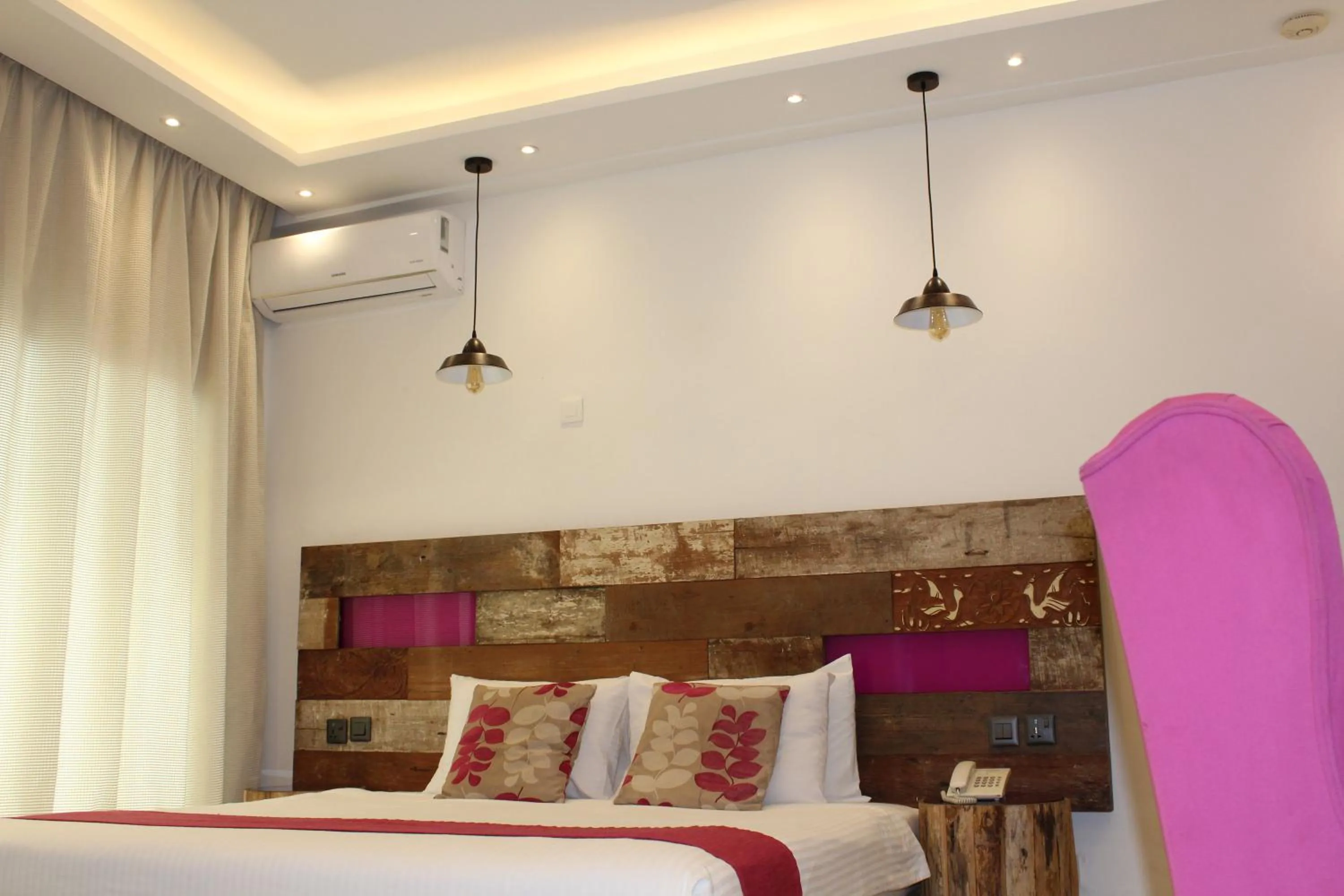 Bed in The Swiss Hotel Freetown