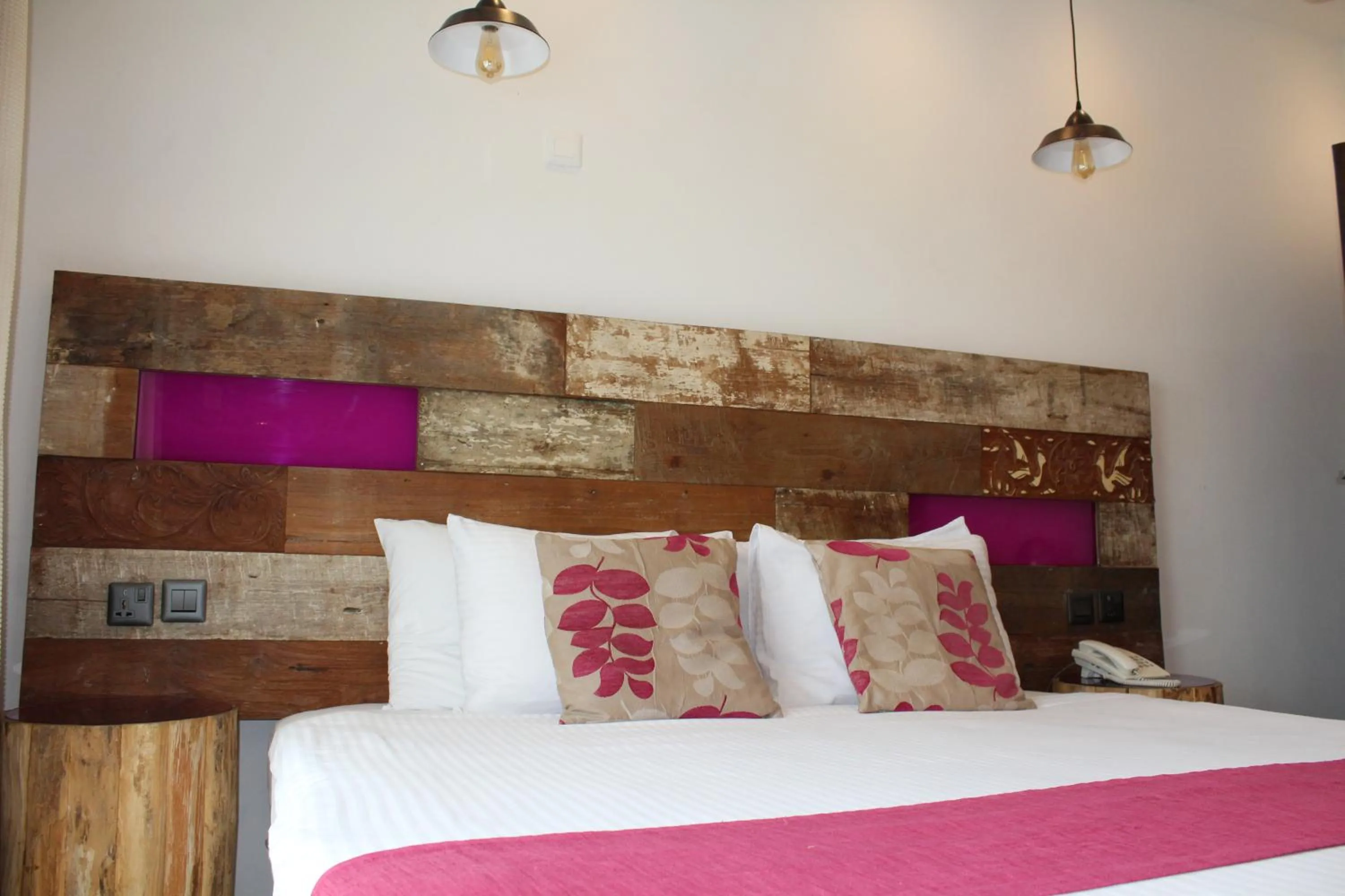 Bed in The Swiss Hotel Freetown