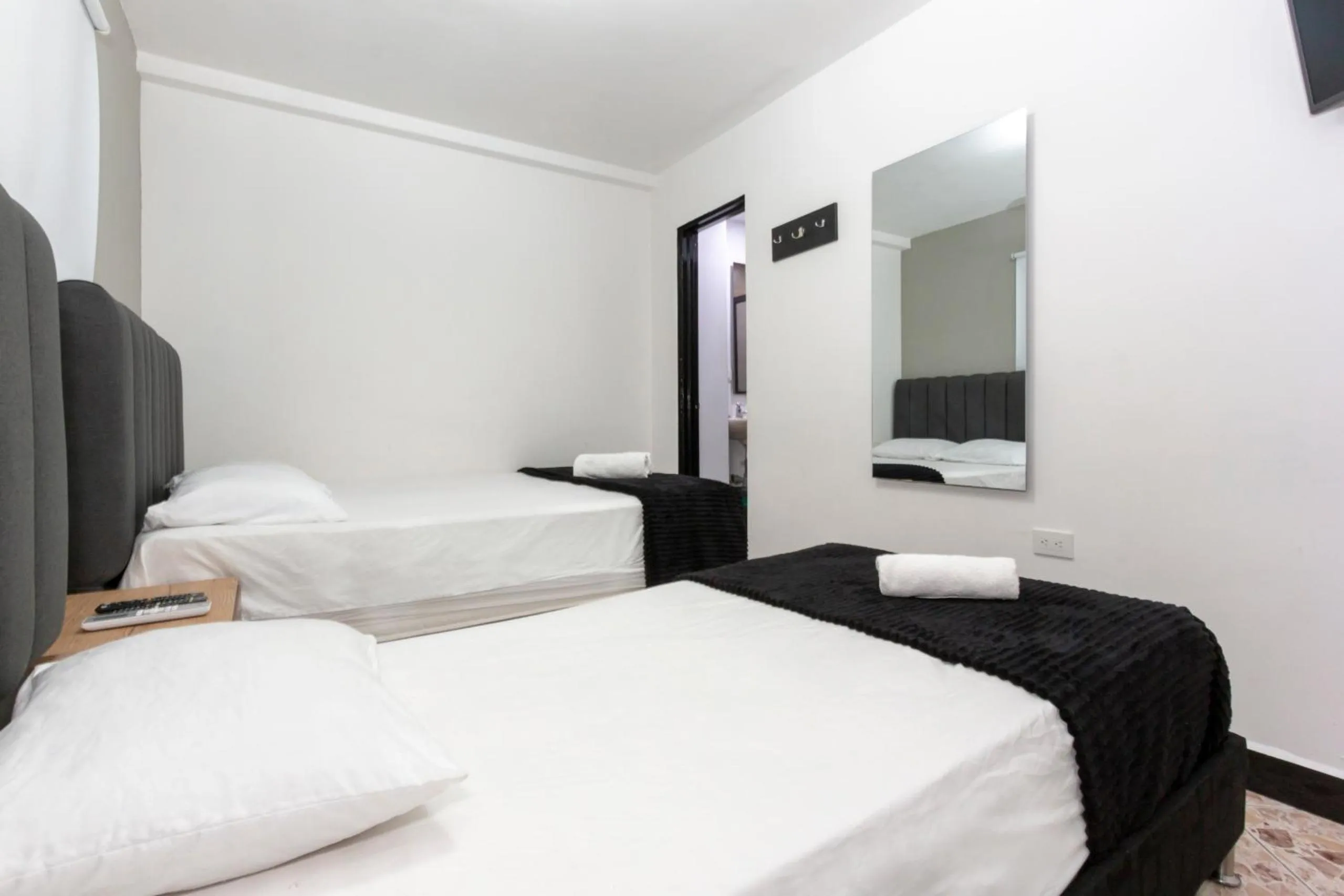 Photo of the whole room, Bed in Hotel De León Estadio