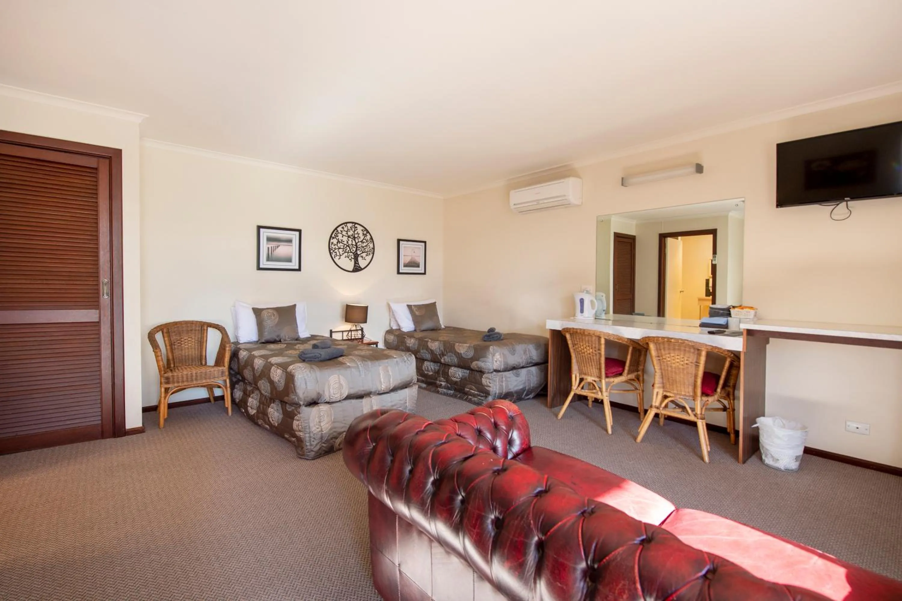 Ardrossan Hotel Motel