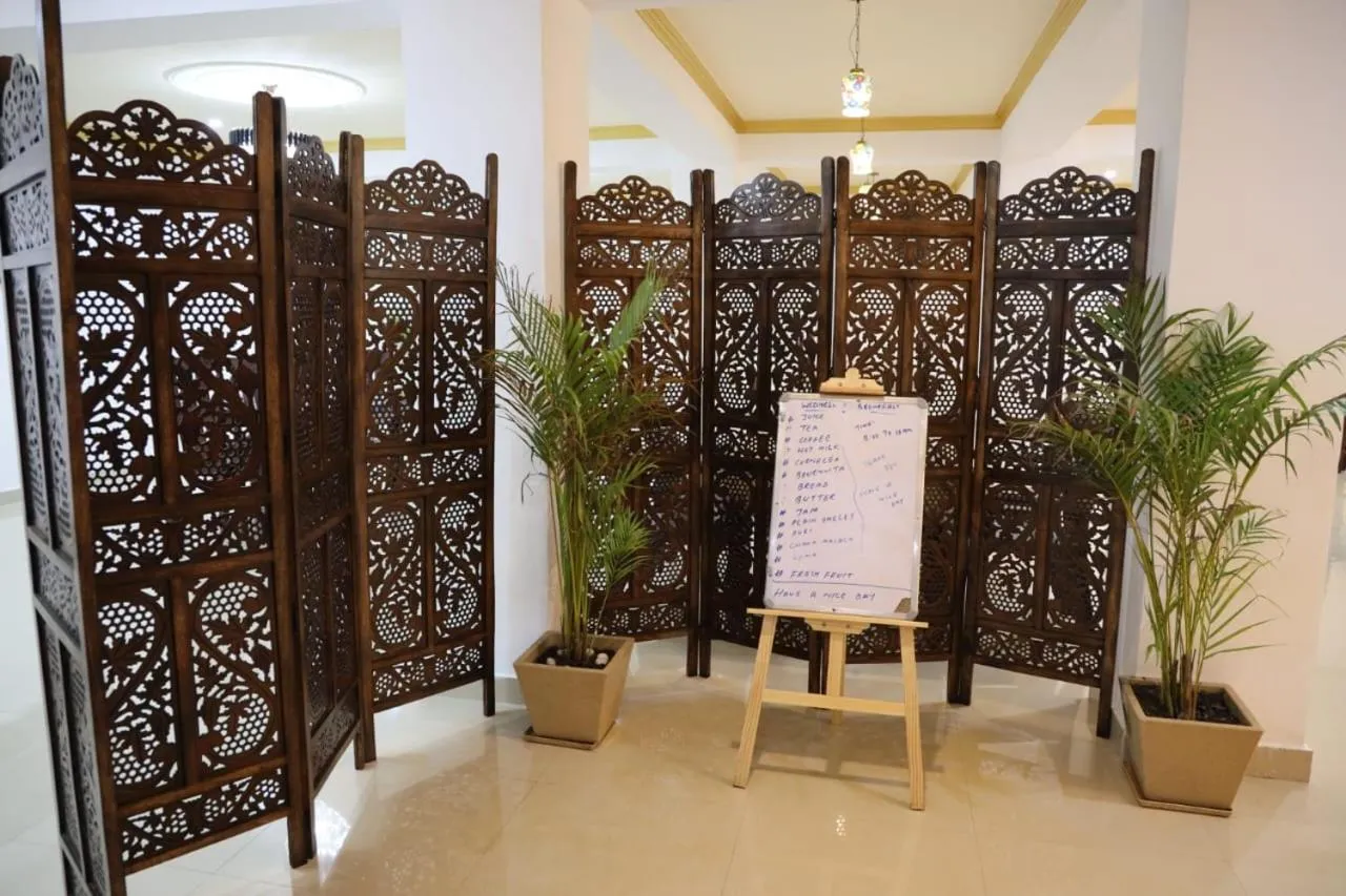 Restaurant/places to eat in THE JAMAWAR