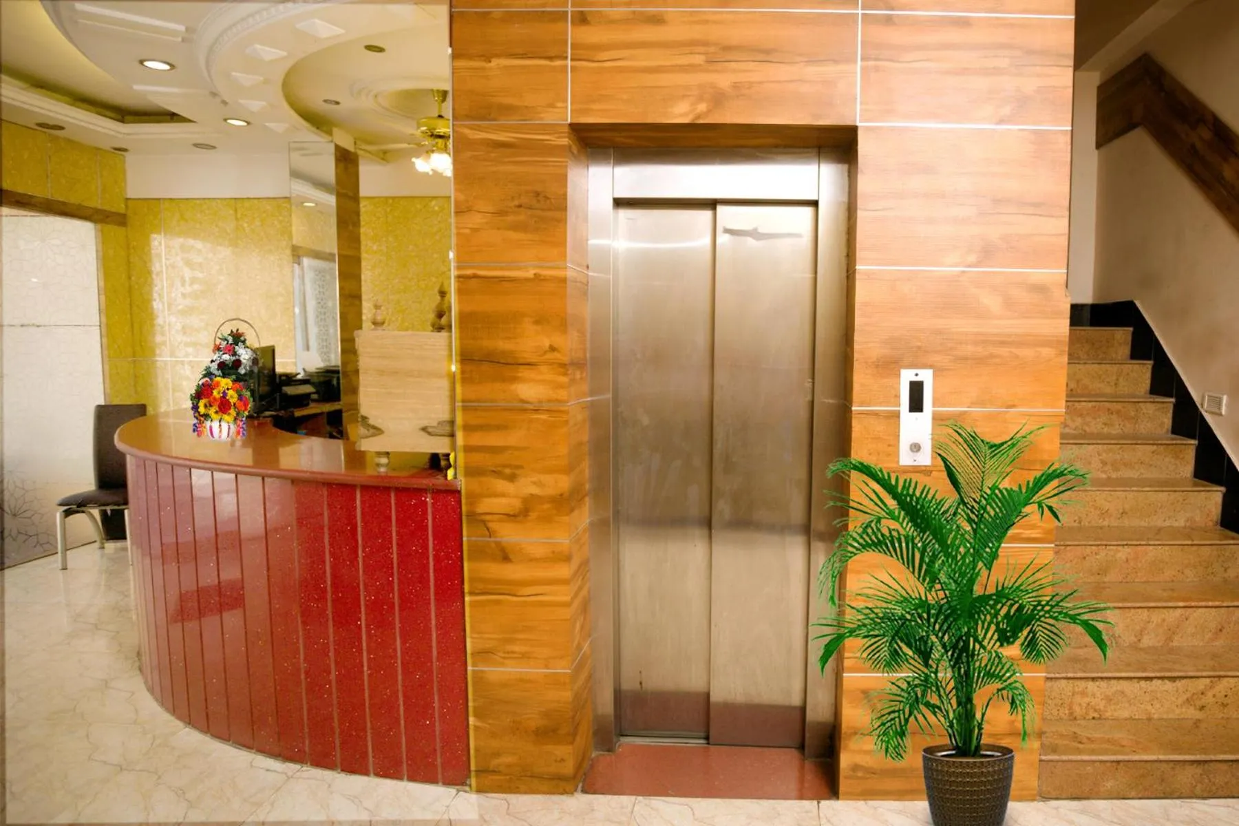 elevator in Hotel Sunpark Inn