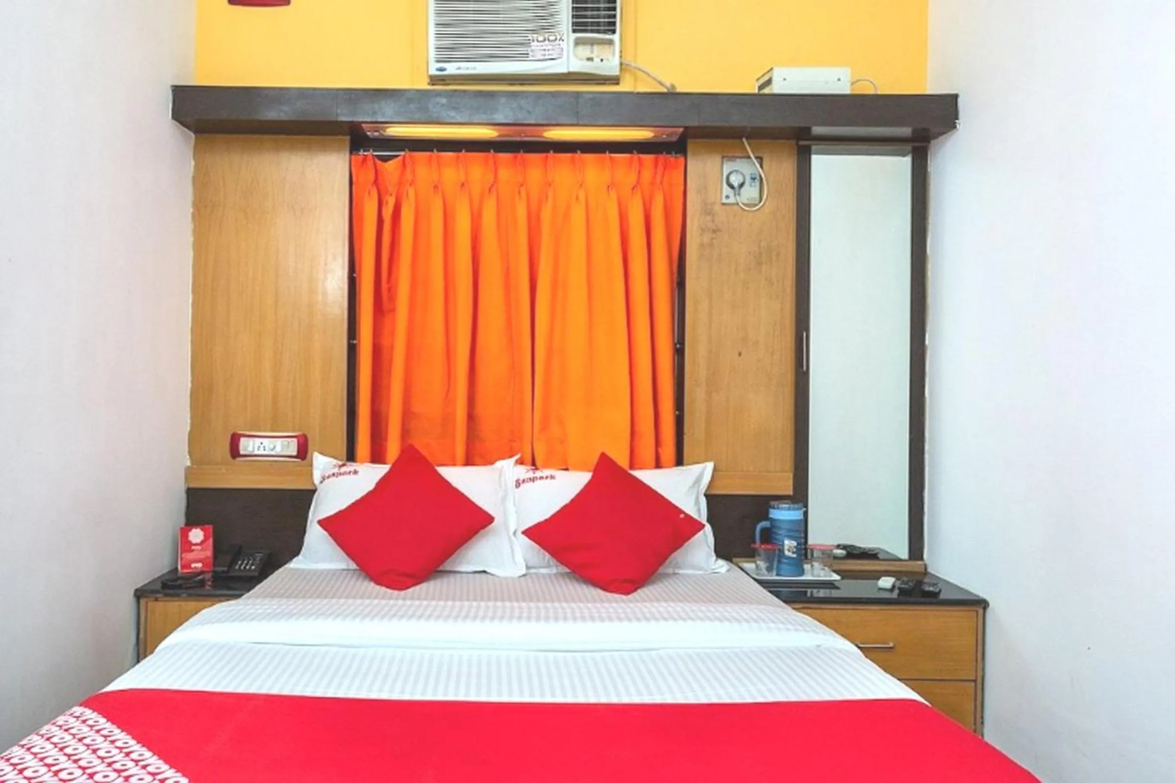 Bedroom, Bed in Hotel Sunpark Inn