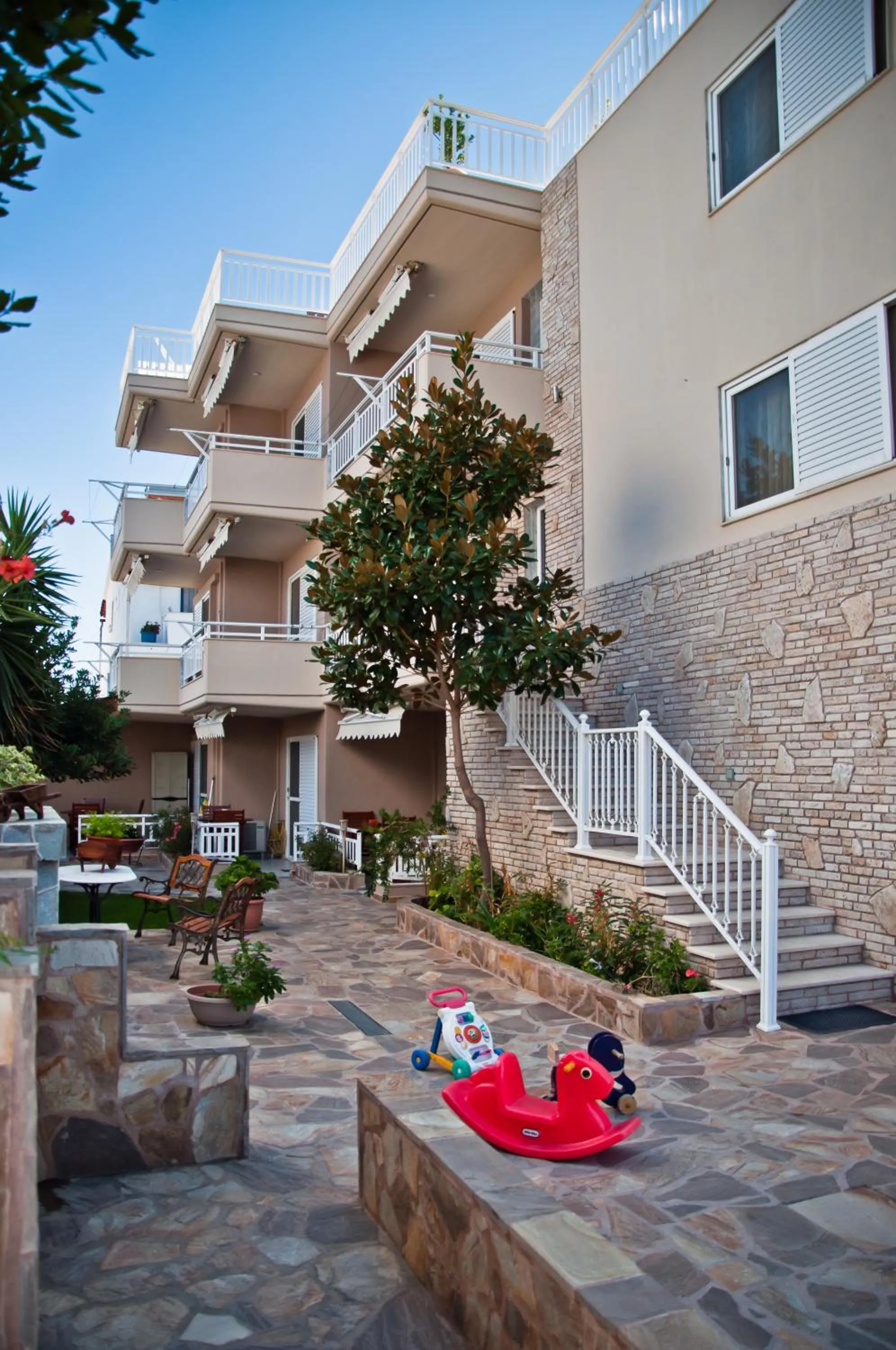 Garden in Hotel Agni On The Beach