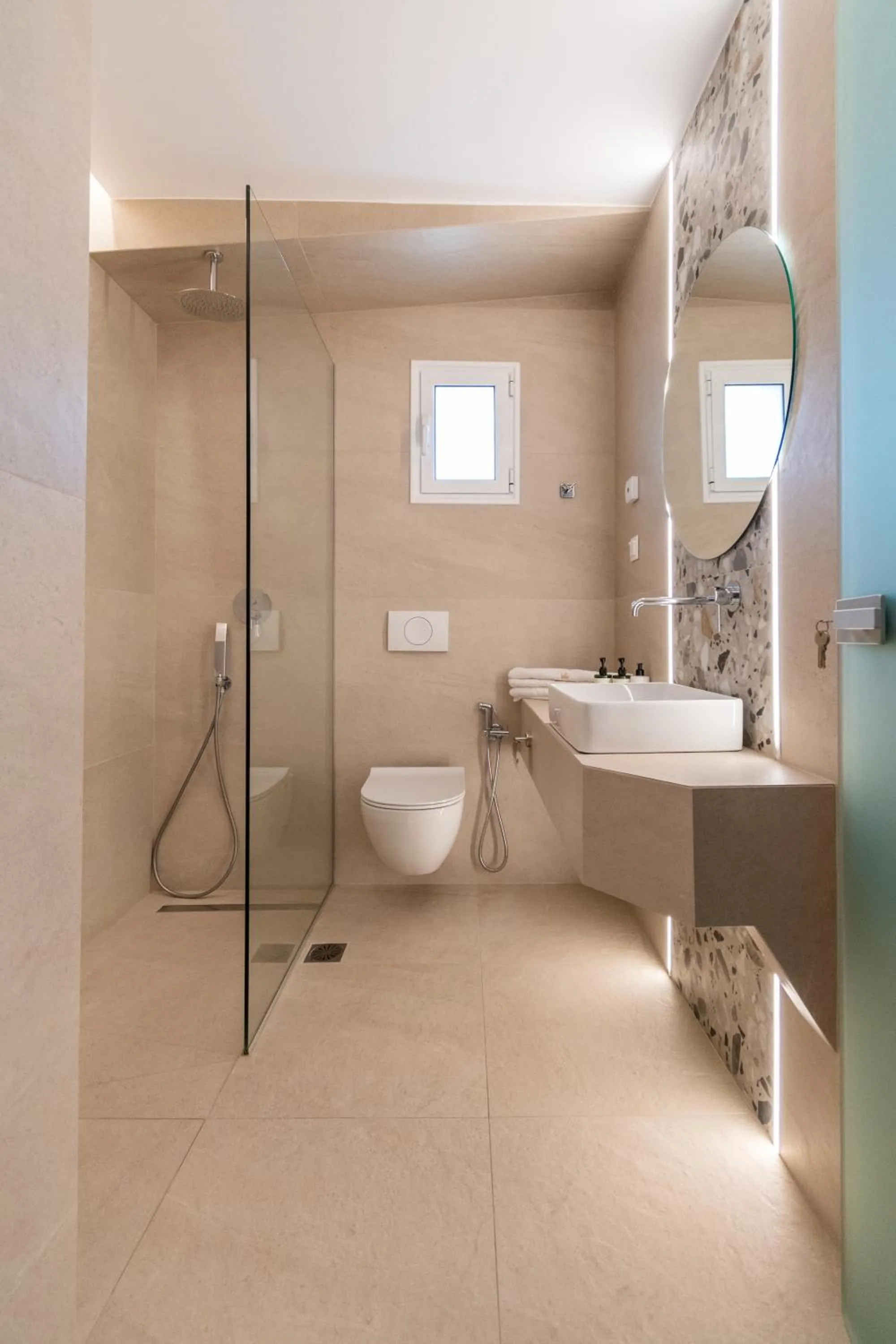 Shower in Hotel Agni On The Beach