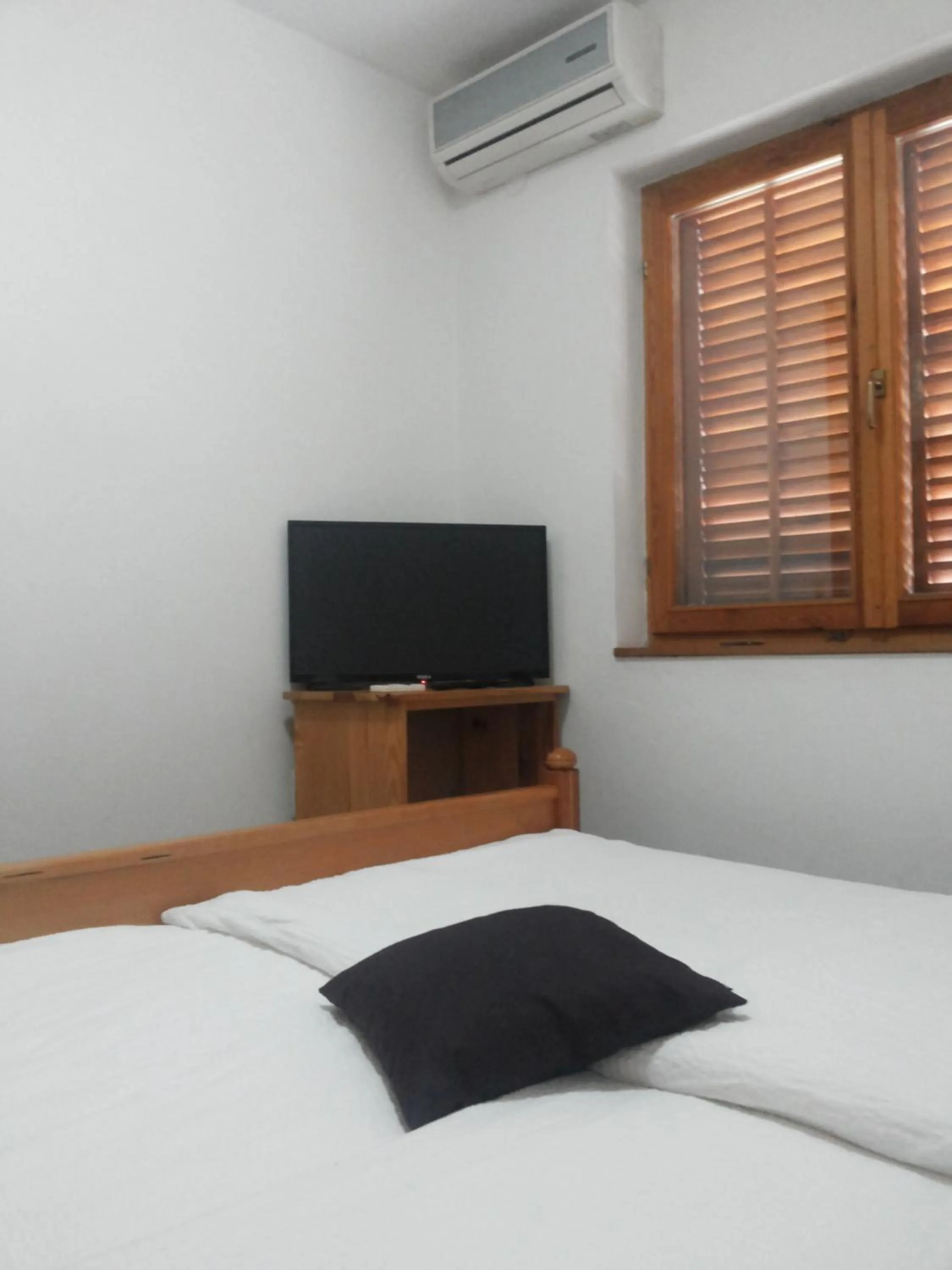 TV and multimedia, Bed in Motel Jelčić