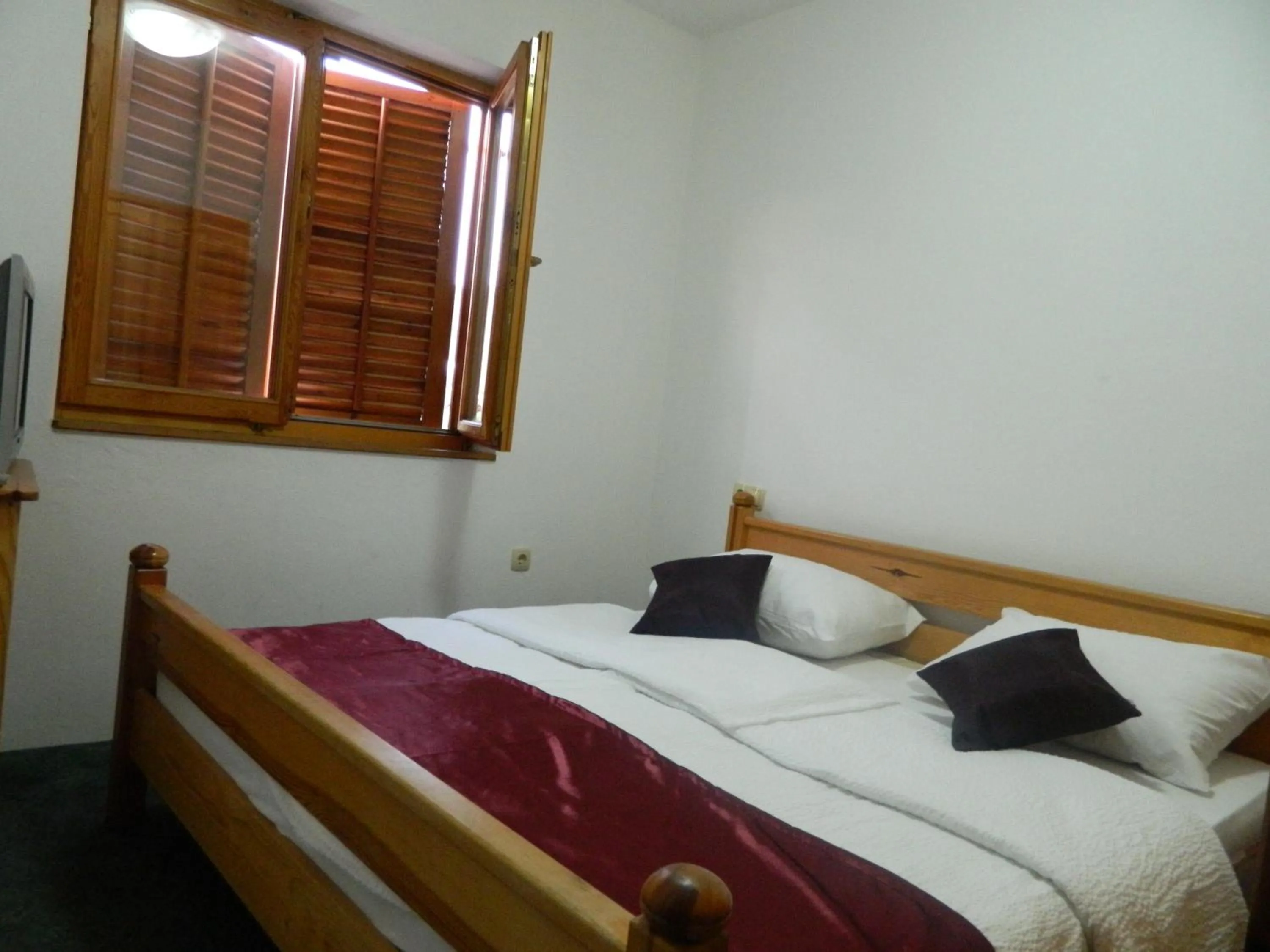 Bedroom, Bed in Motel Jelčić