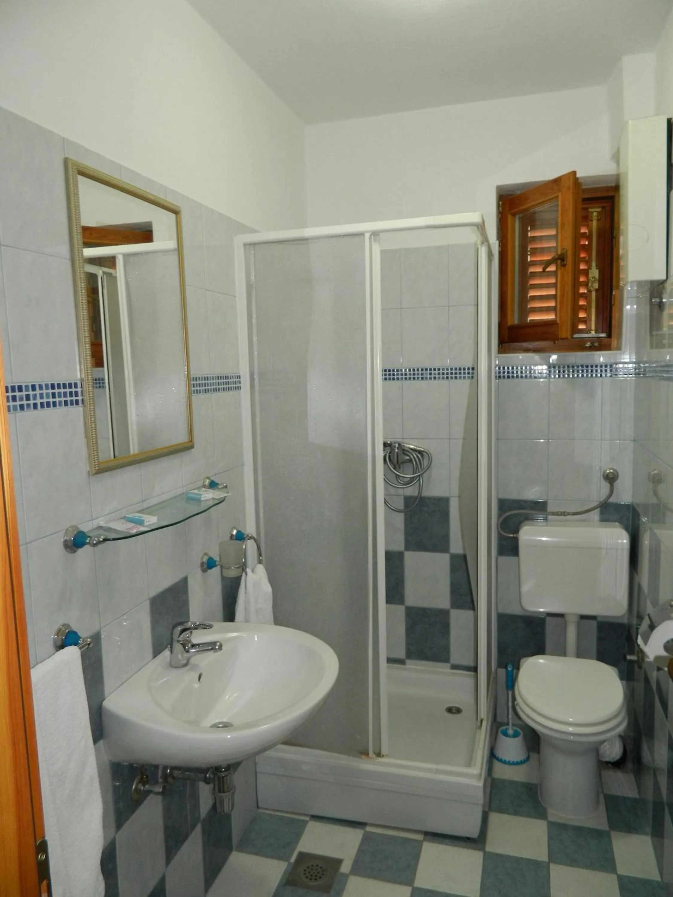 Toilet in Motel Jelčić