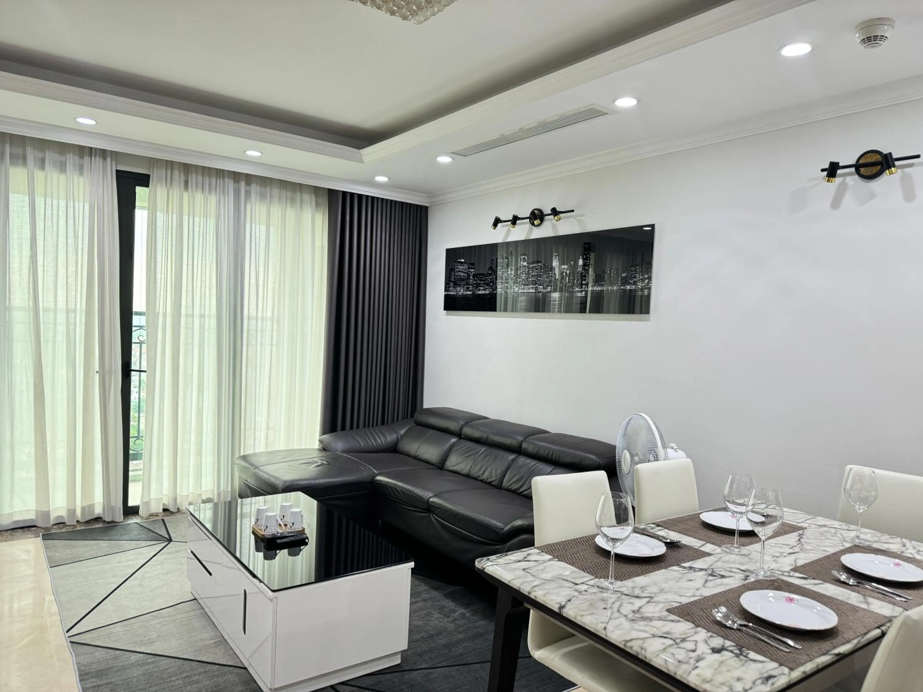 Hanoi Westlake Homestay in D'Le Roi Soleil Building