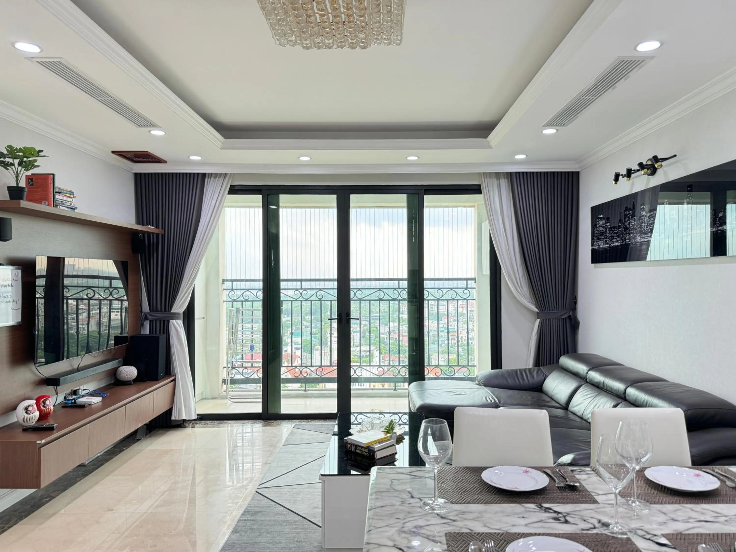 Hanoi Westlake Homestay in D'Le Roi Soleil Building