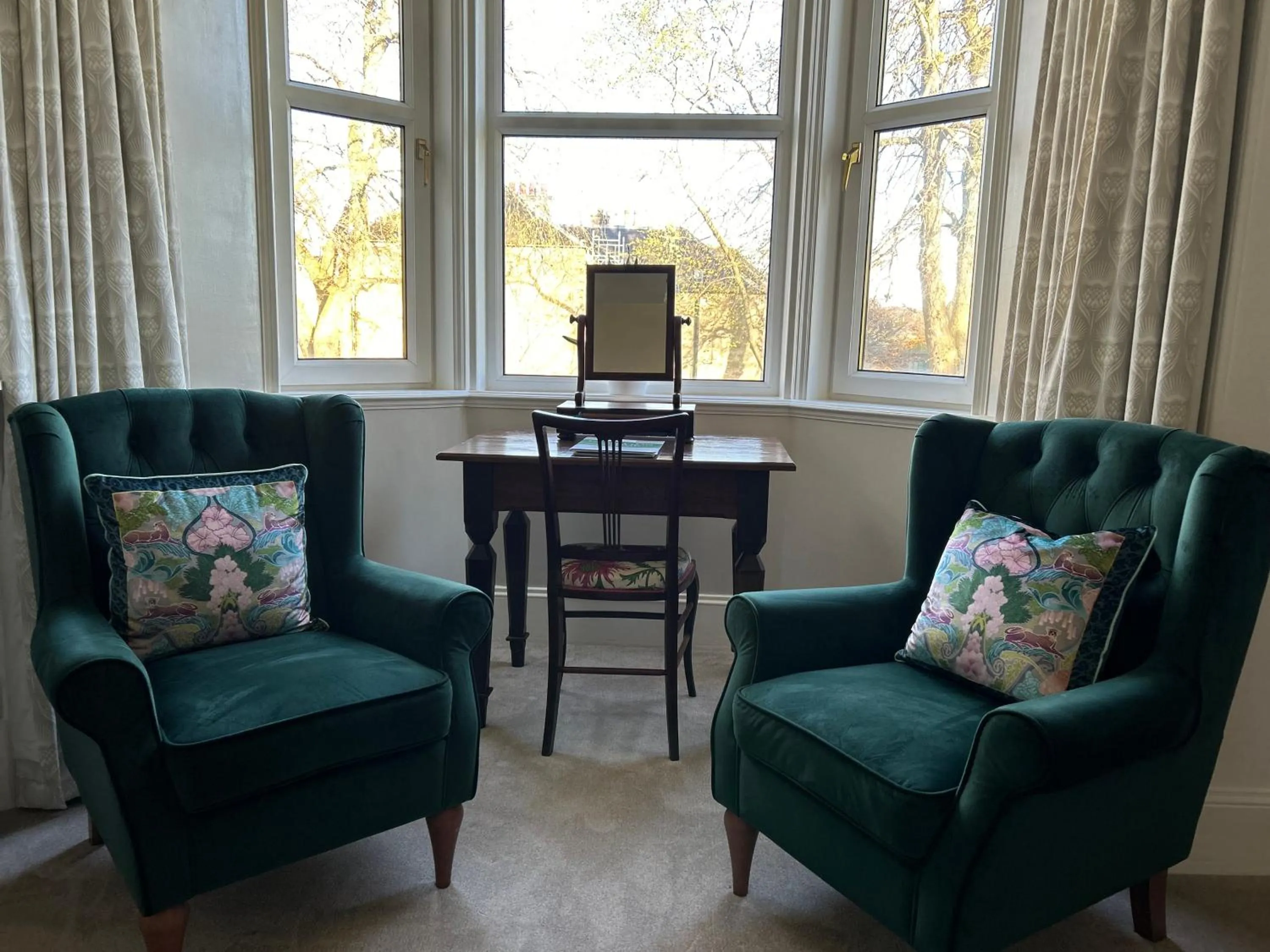 Seating area in Glen Lyon Lodge Bed and Breakfast