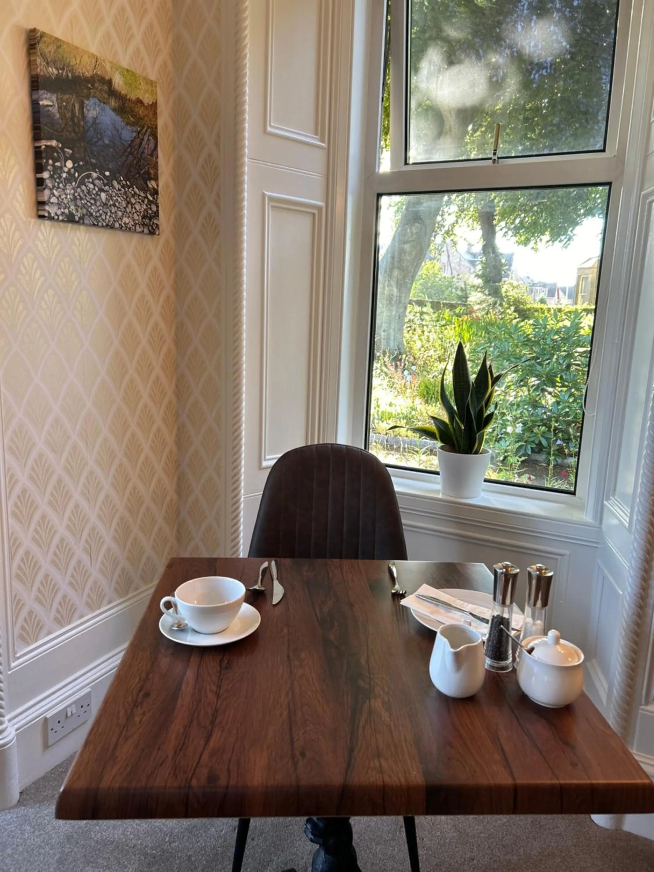Dining area in Glen Lyon Lodge Bed and Breakfast