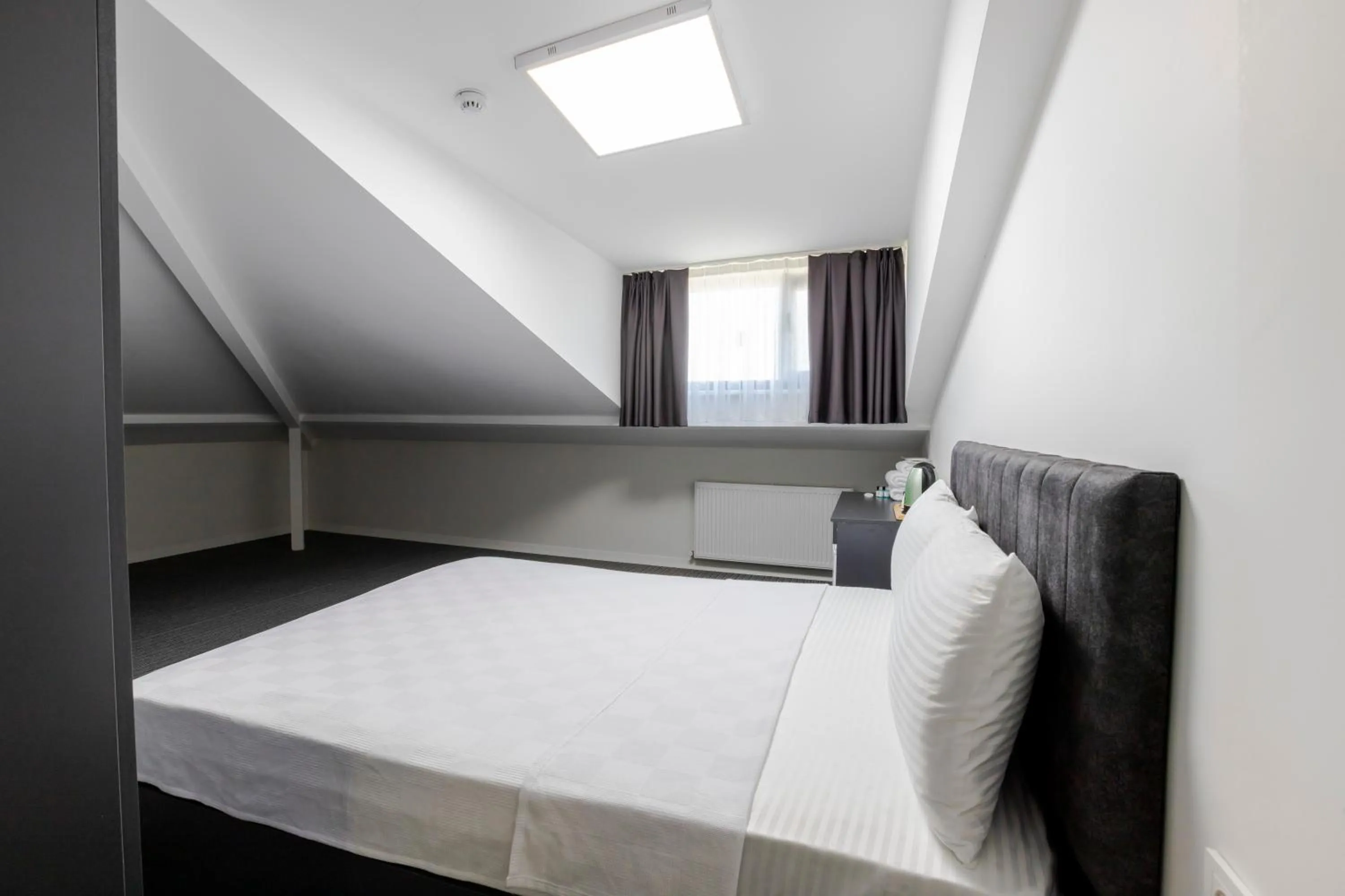 Bed in ACAR AIRPORT +PLUS