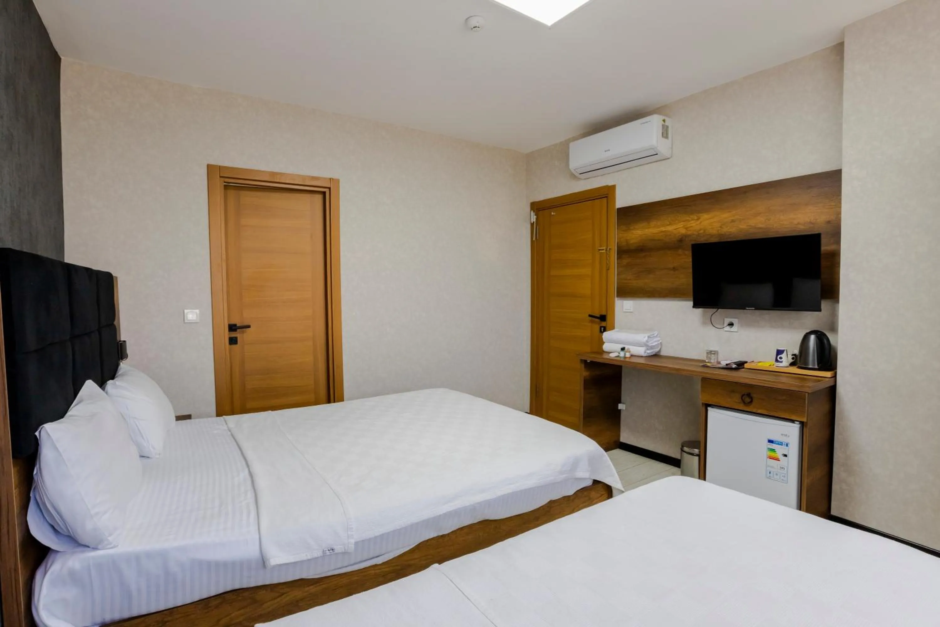 Bed in ACAR AIRPORT +PLUS