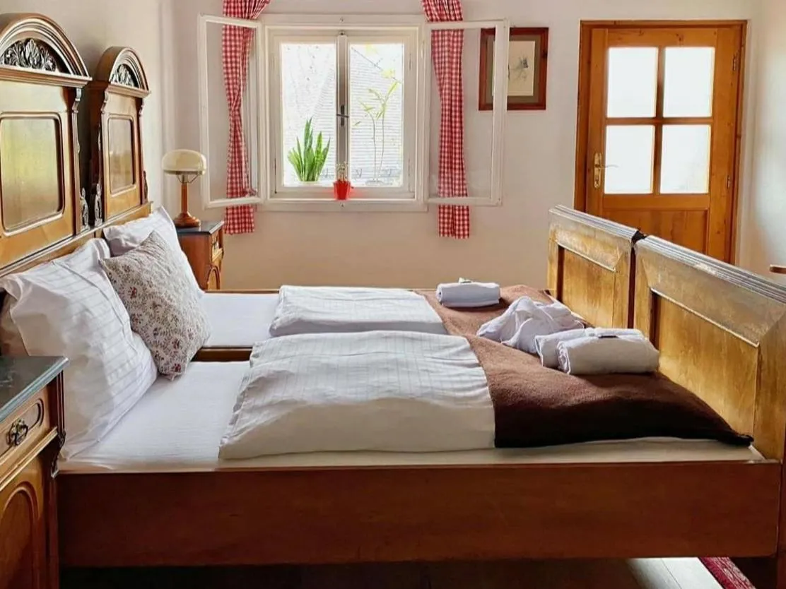 Bed in Pension Leopoldine