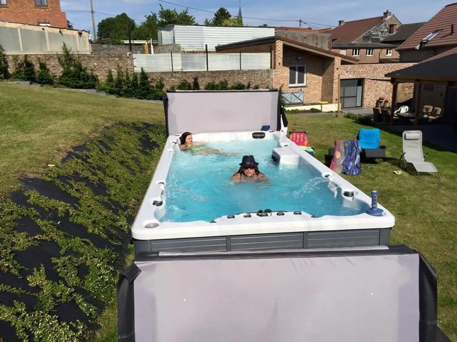 Swimming pool in B&B AntiQua & Qook