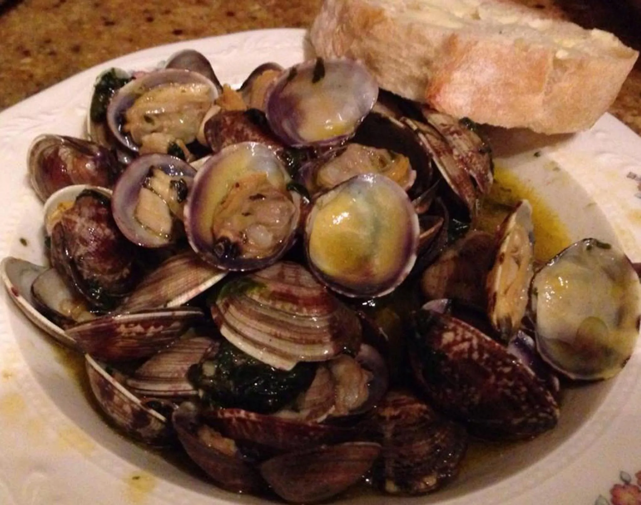 Food and drinks in B&B AntiQua & Qook