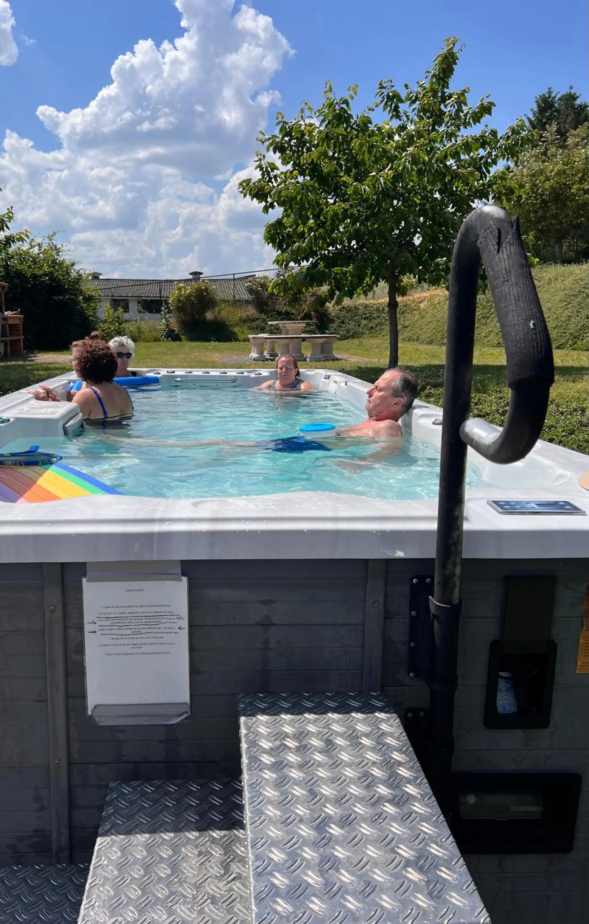 Swimming pool in B&B AntiQua & Qook