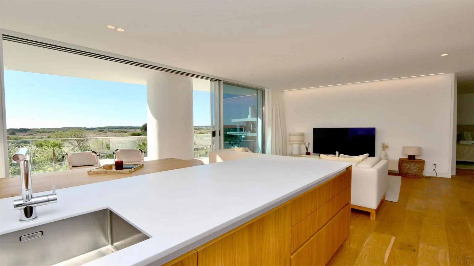 Kitchen or kitchenette in Lake24 CD256- CleverDetails, 3 bedroom apartment, sleeps 6, near to Falesia Beach and the Marina