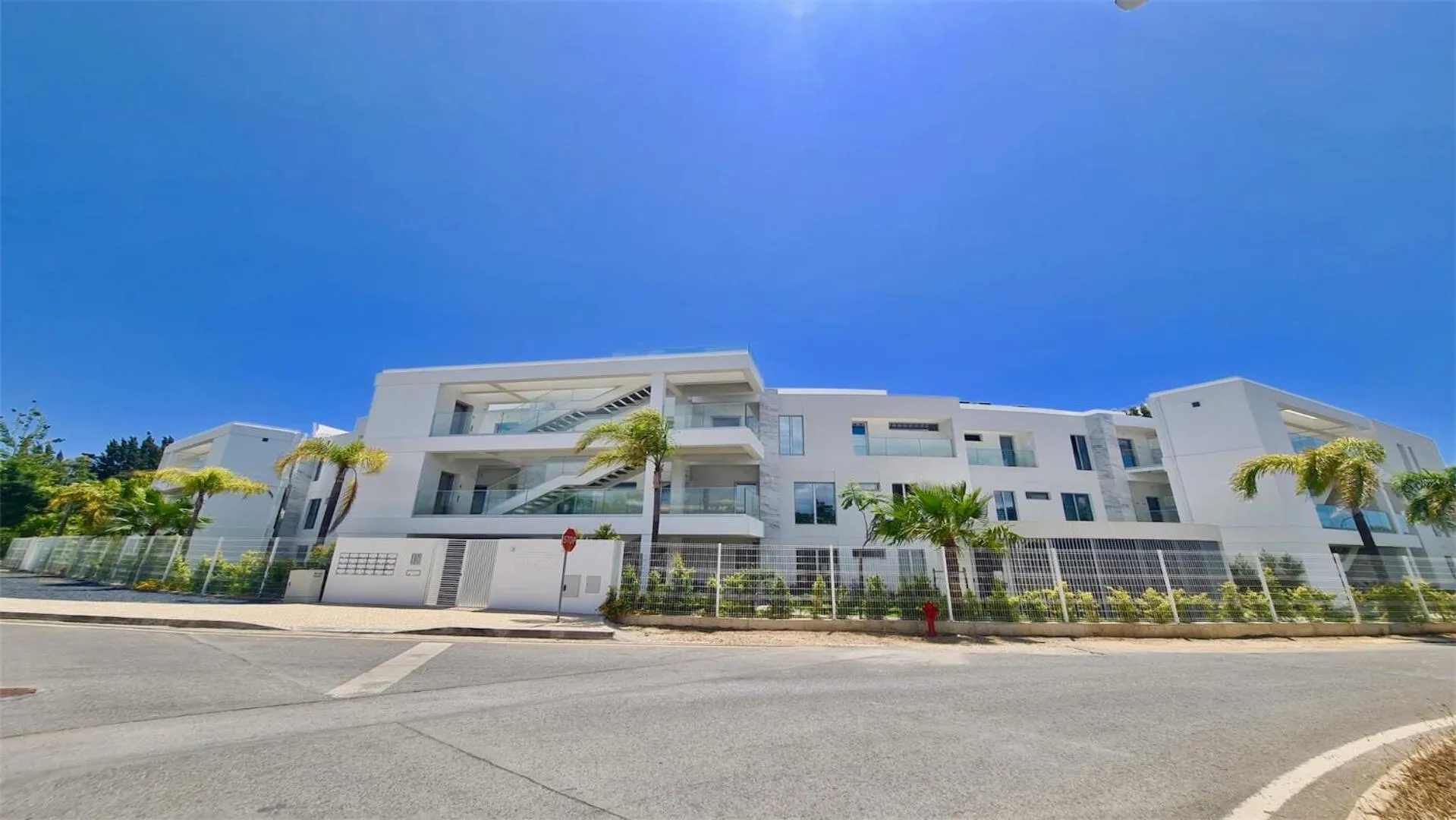 Property building in Lake24 CD256- CleverDetails, 3 bedroom apartment, sleeps 6, near to Falesia Beach and the Marina