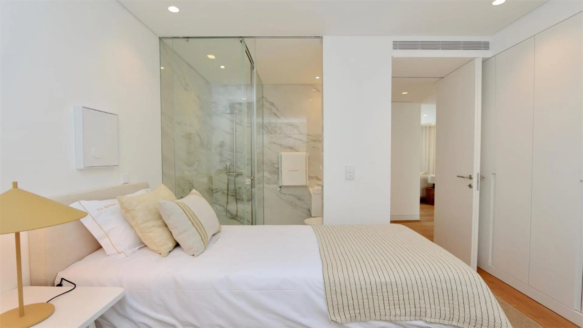 Bedroom, Bed in Lake24 CD256- CleverDetails, 3 bedroom apartment, sleeps 6, near to Falesia Beach and the Marina