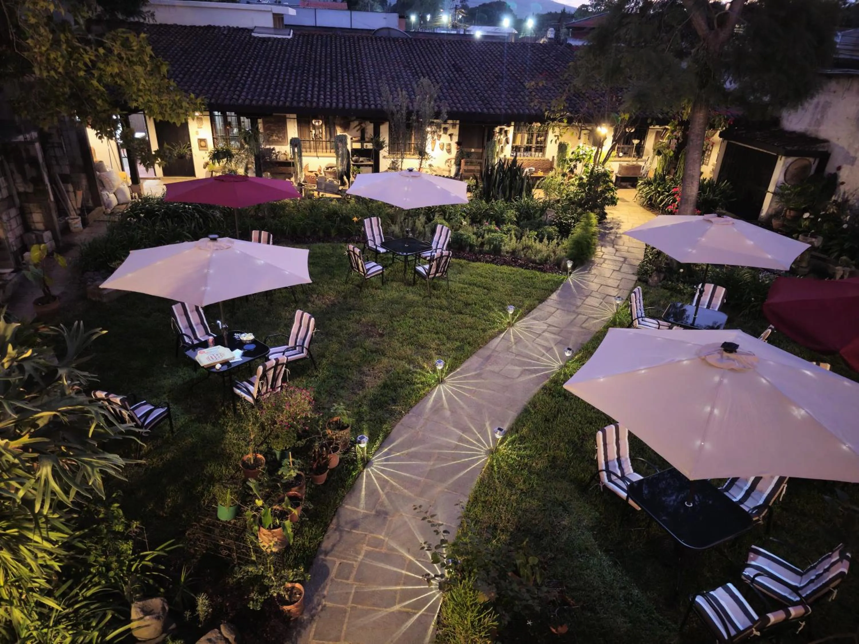 Patio in Hotel Casa Bansley