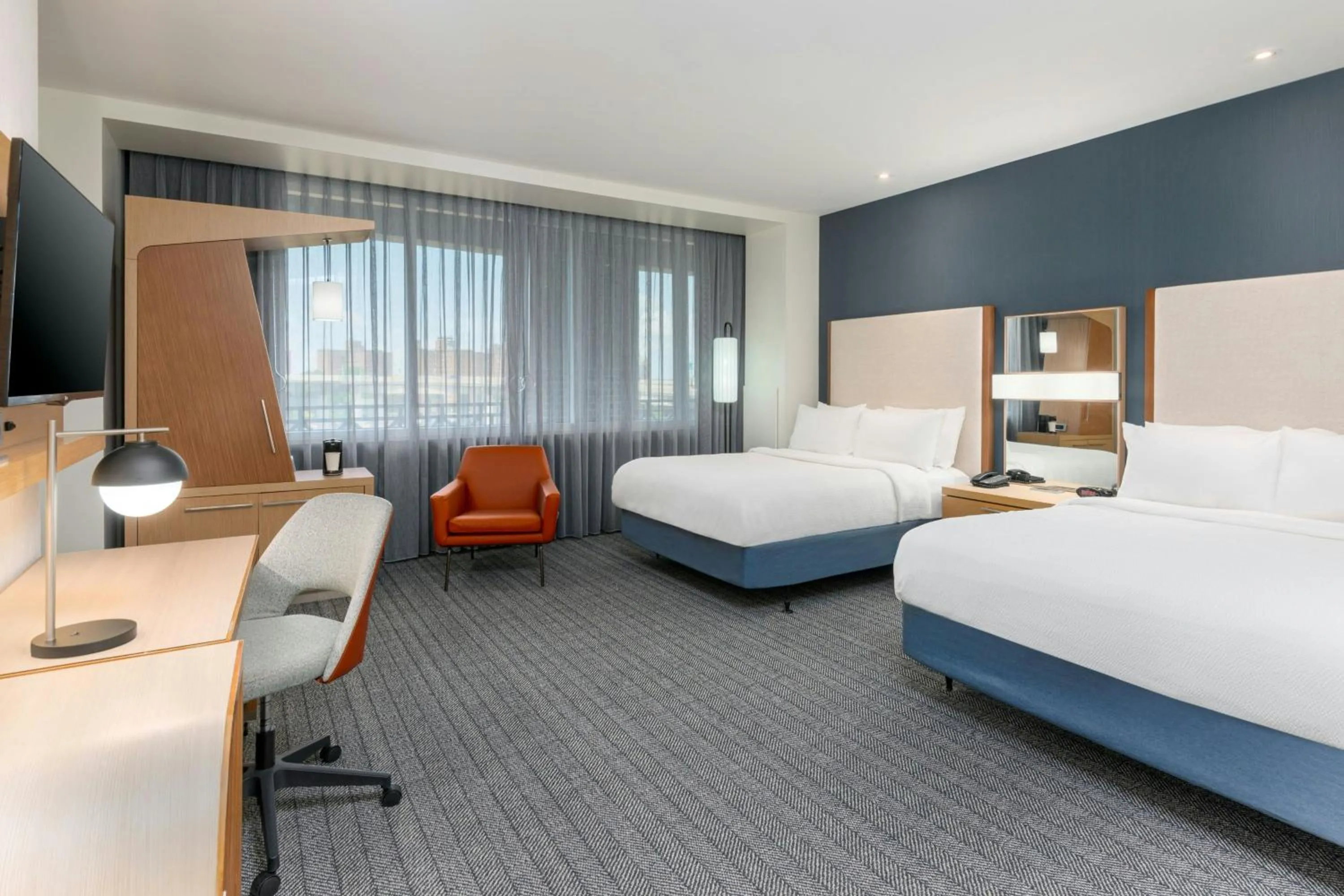 Photo of the whole room, Bed in Courtyard by Marriott Buffalo Downtown/Canalside