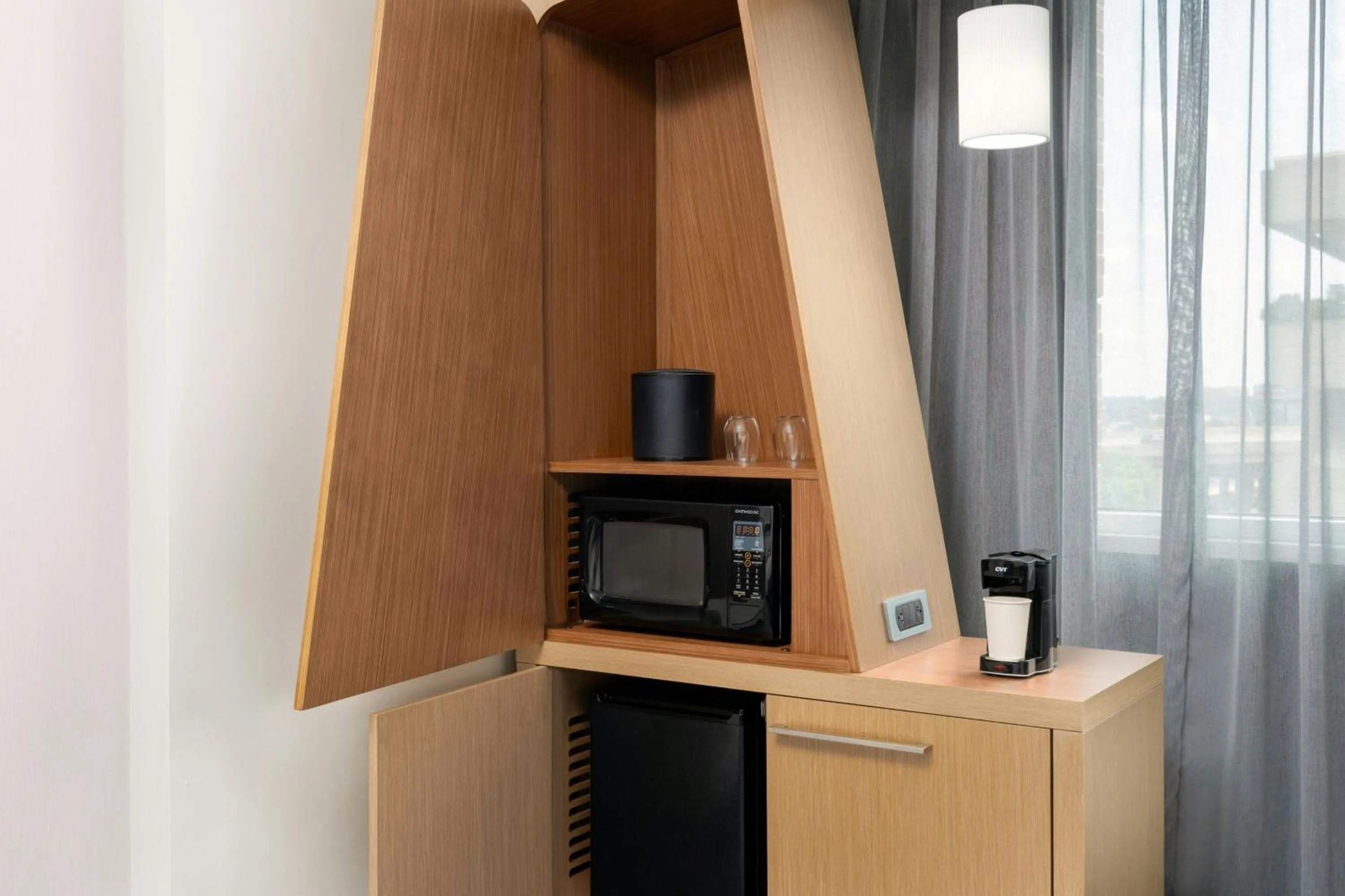 Photo of the whole room in Courtyard by Marriott Buffalo Downtown/Canalside