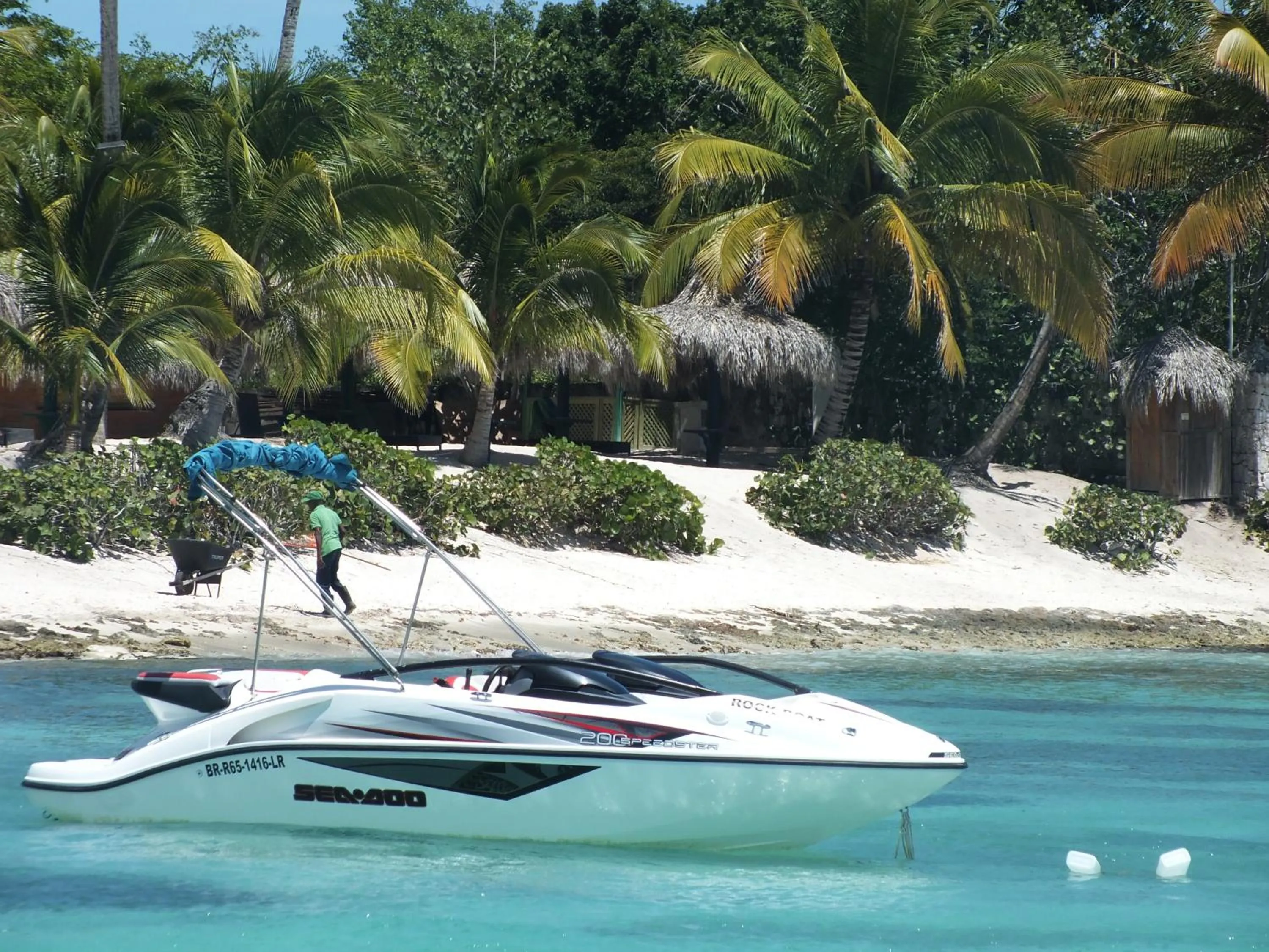 Day in Appartamenti in Cadaques Caribe