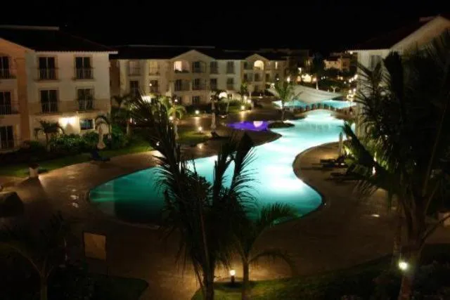 Night in Appartamenti in Cadaques Caribe