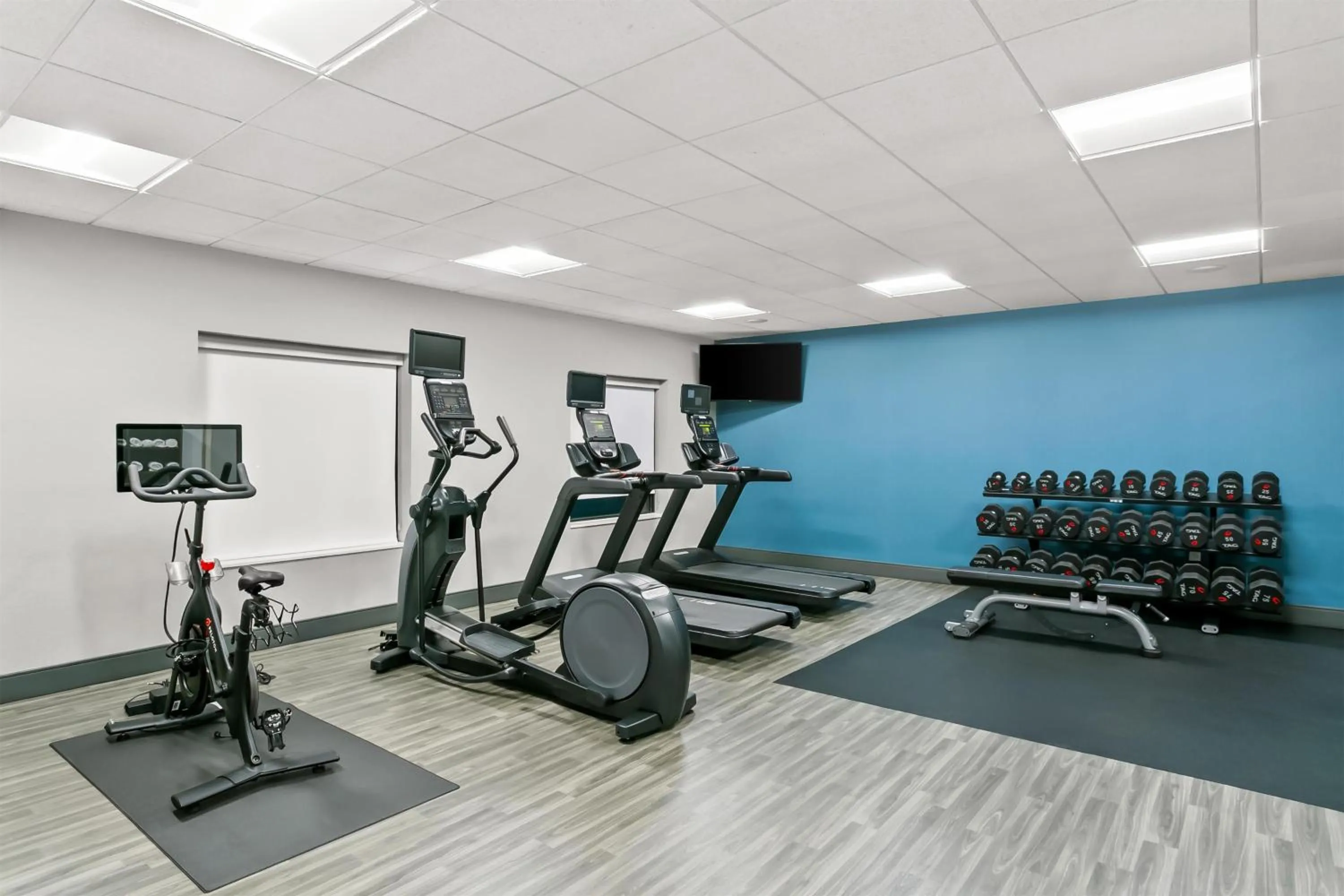 Fitness centre/facilities in Hampton Inn & Suites Baltimore/Woodlawn