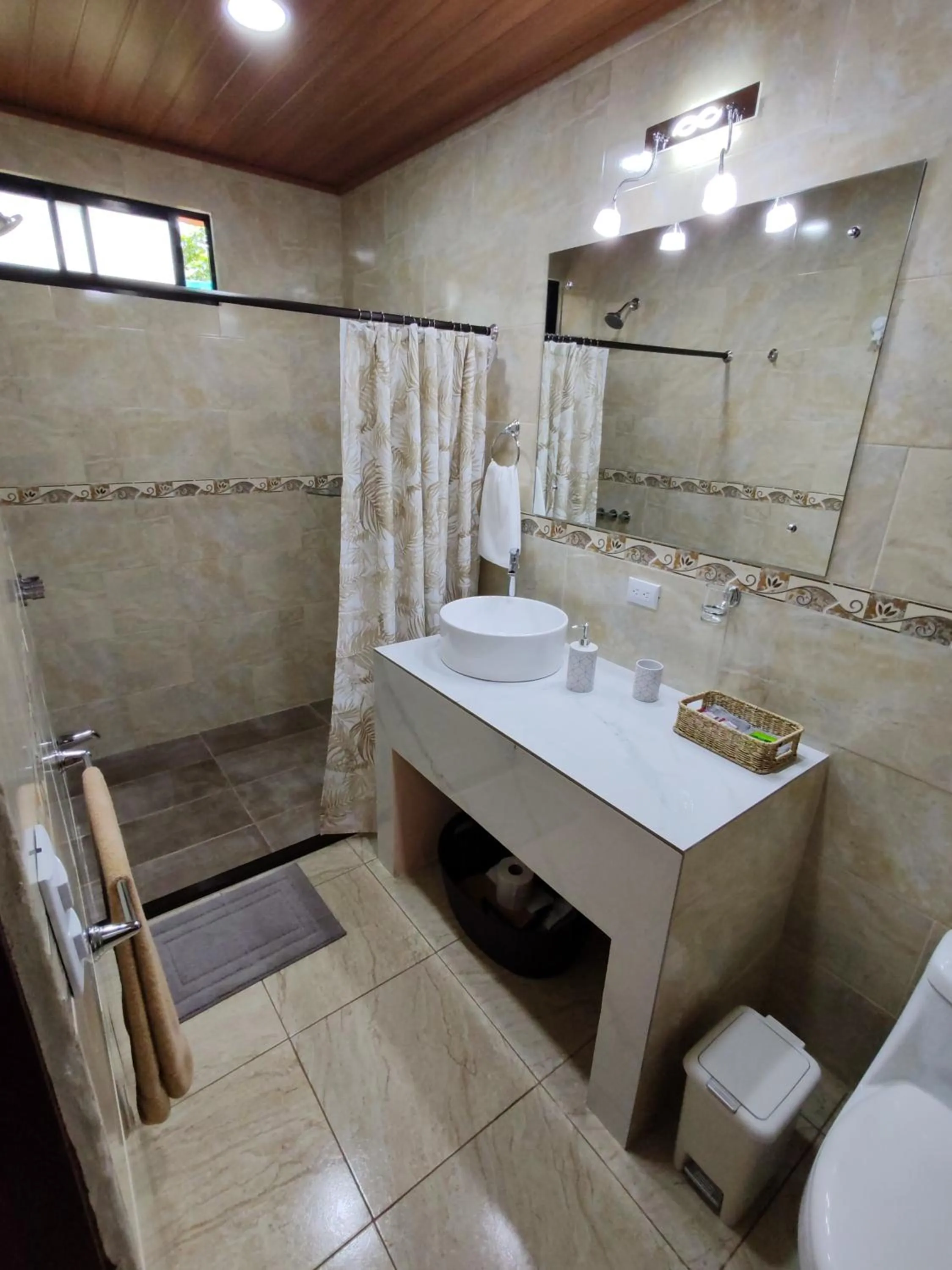 Bathroom in Mi Casa Su Casa Monteverde