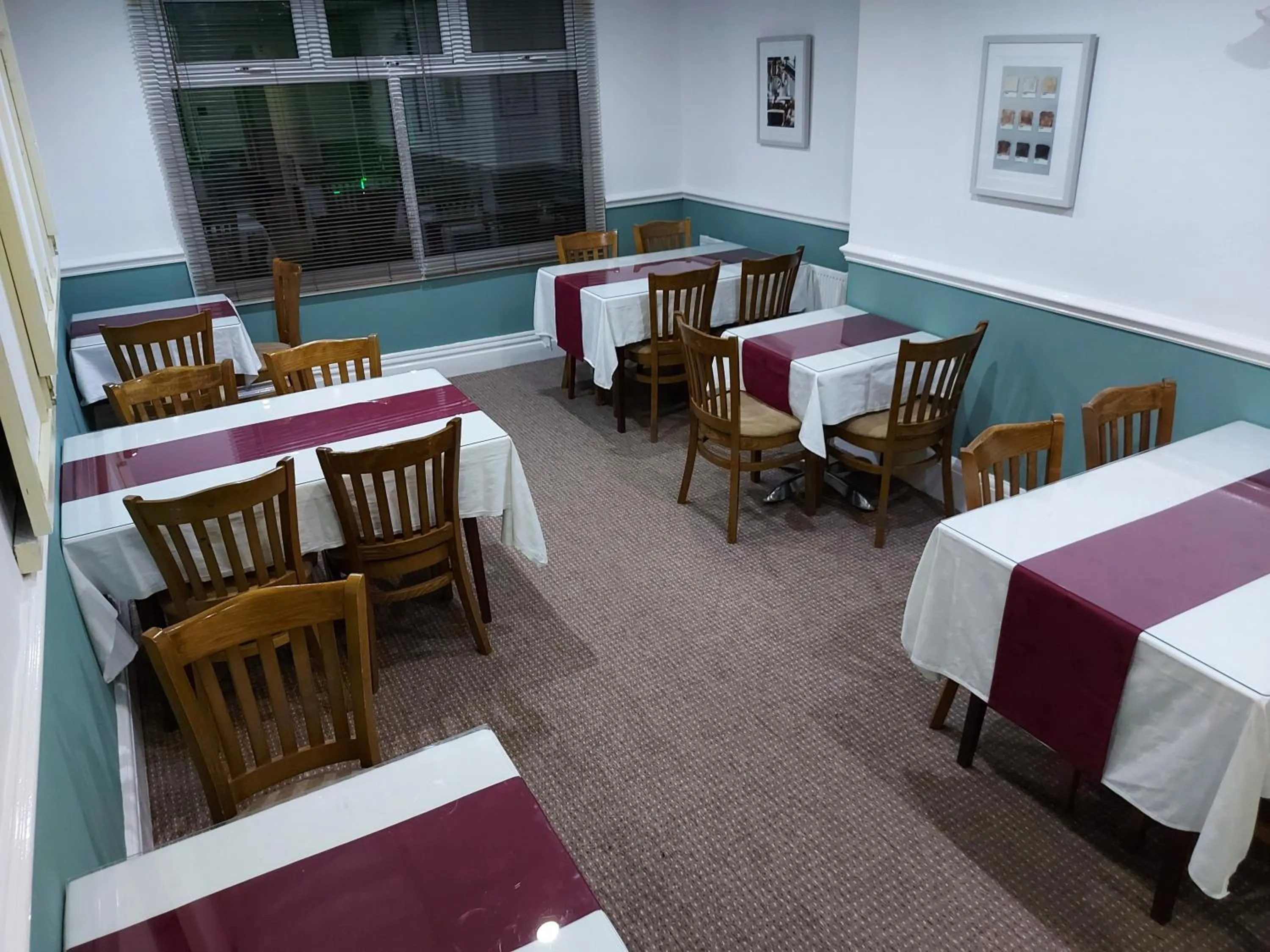 Dining area in Blackpool Lodge