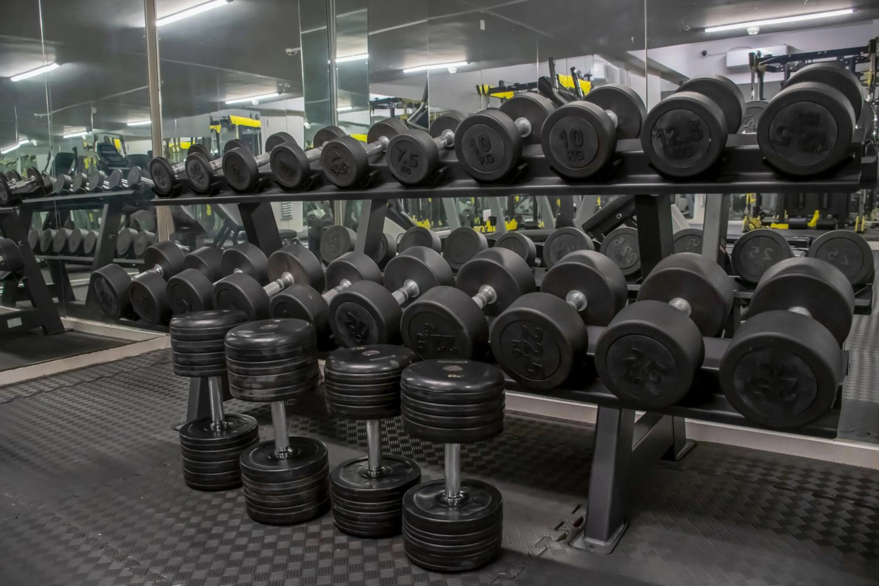 Fitness centre/facilities in Dorana Hotel