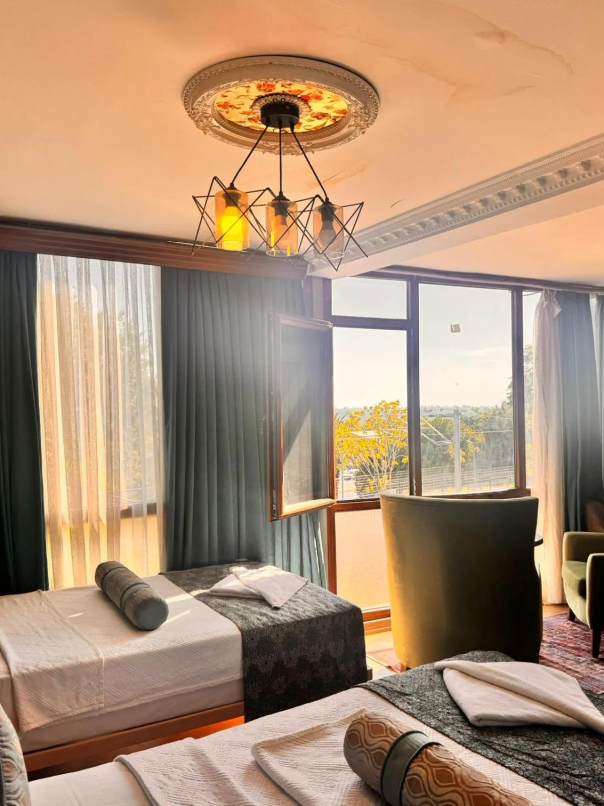 Bedroom, Bed in GOLDEN PALACE SEA ViEW