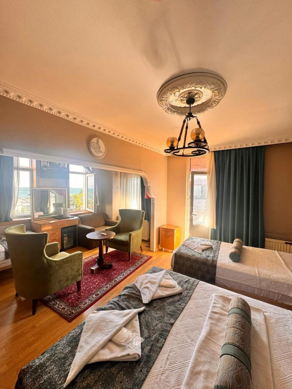 Photo of the whole room, Bed in GOLDEN PALACE SEA ViEW