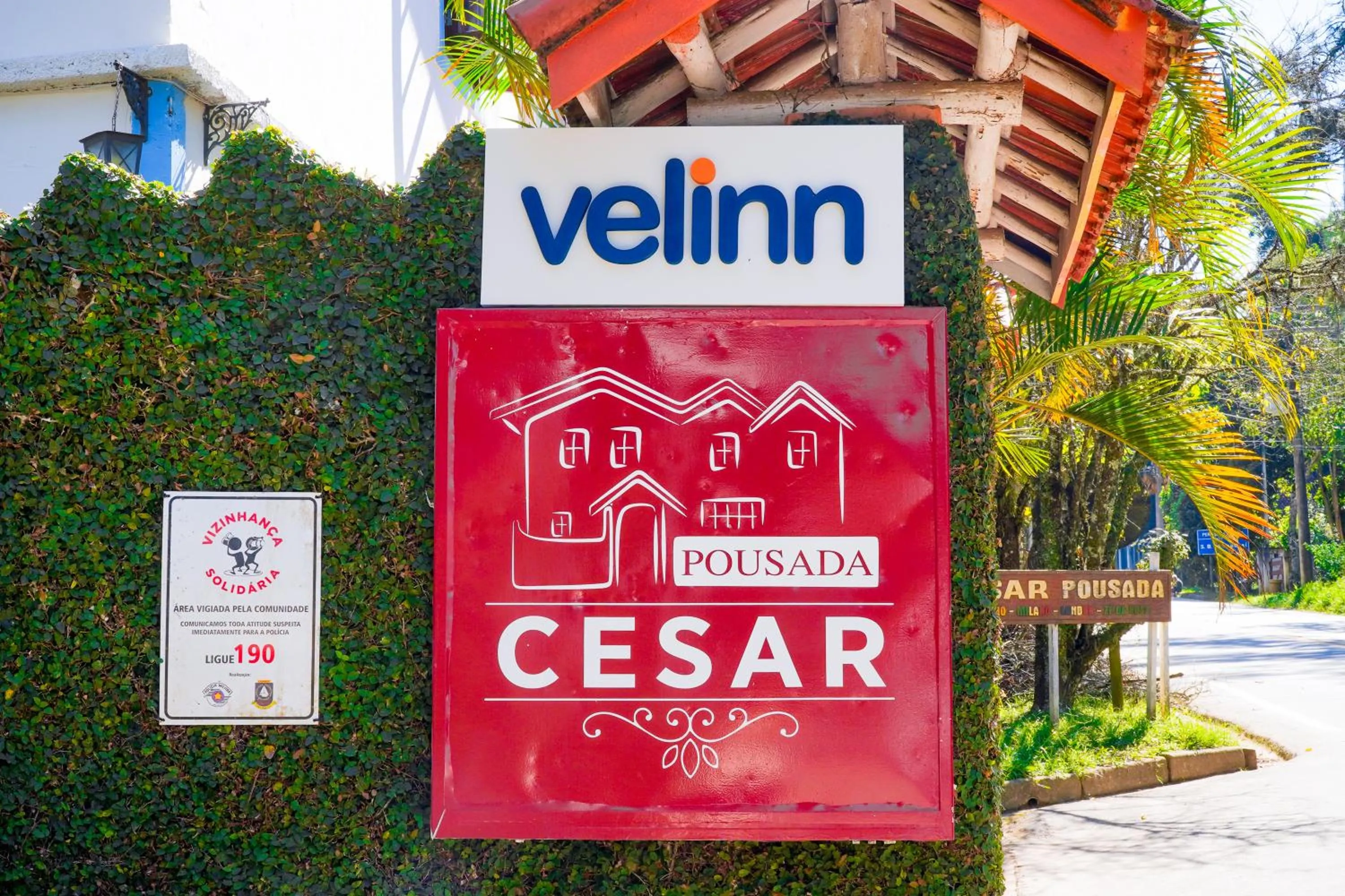 Facade/entrance in VELINN Pousada Cesar