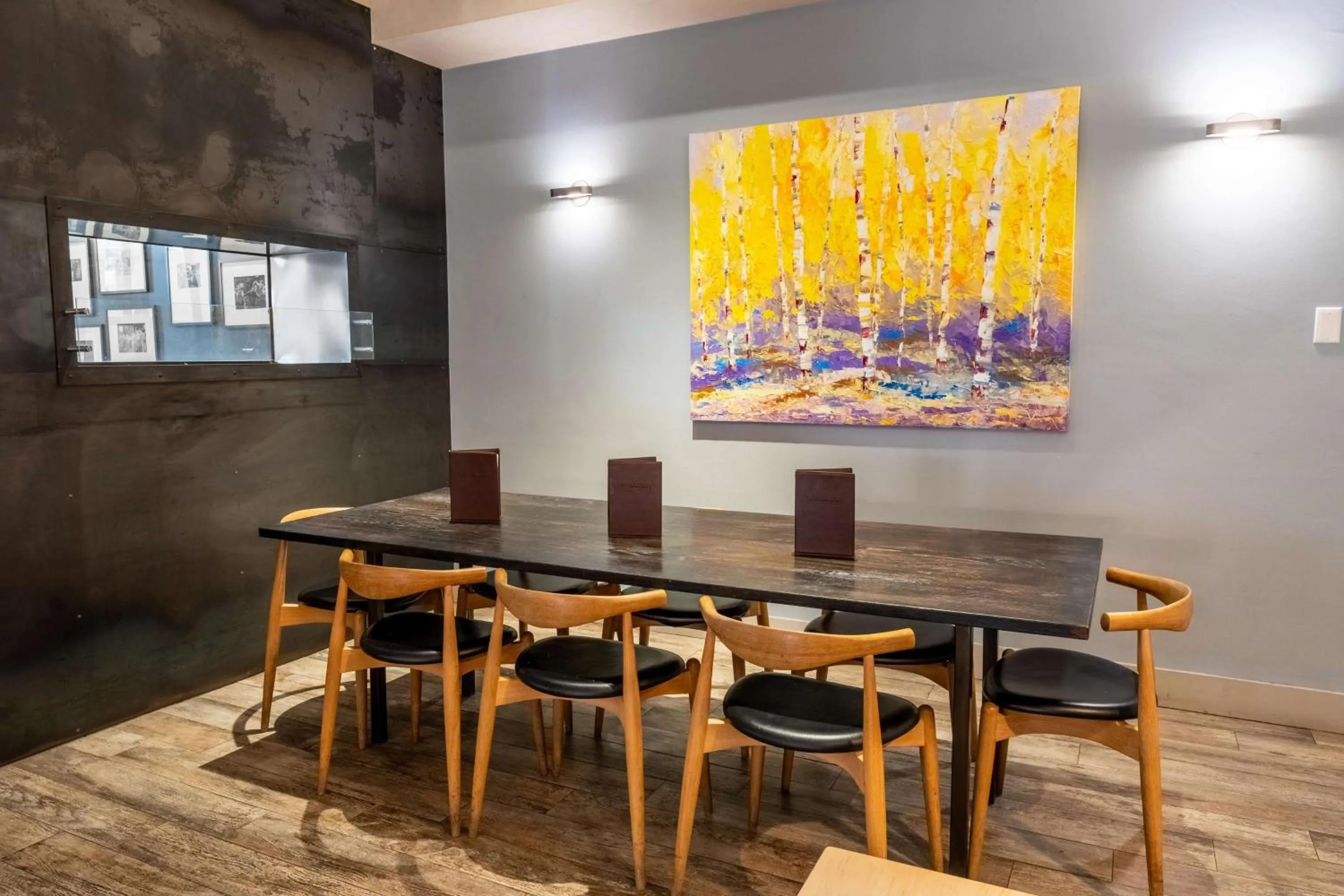 Lounge or bar in Drury Plaza Hotel in Santa Fe