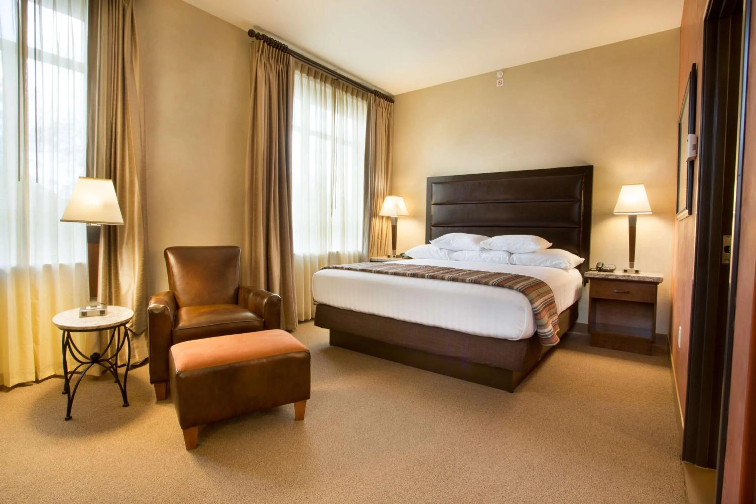 Superior King Room with Terrace in Drury Plaza Hotel in Santa Fe