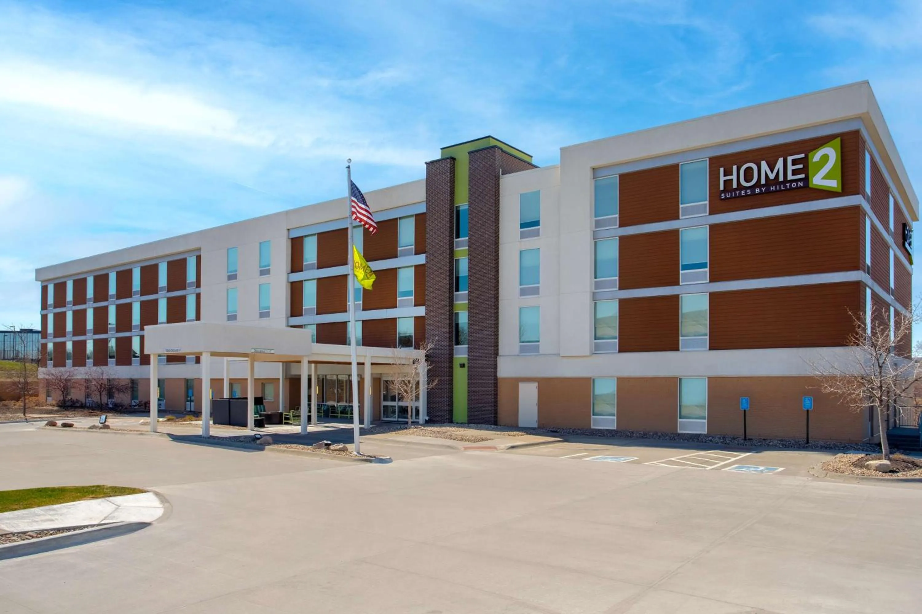 Property building in Home2 Suites By Hilton Omaha West