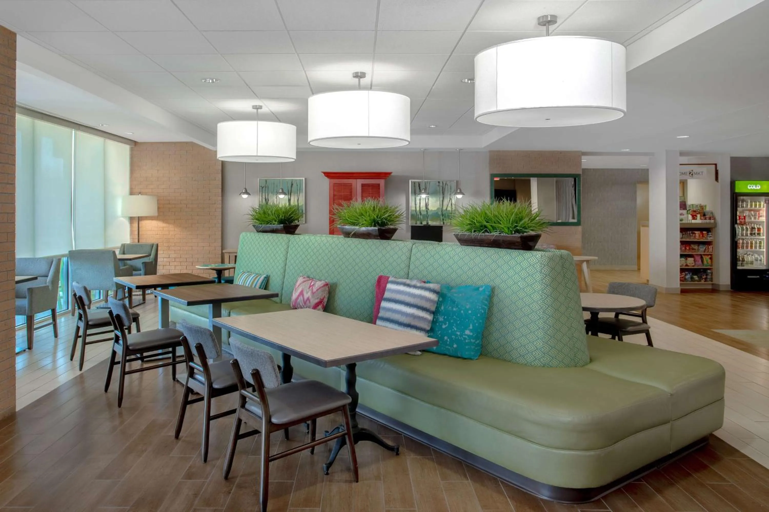 Lobby or reception in Home2 Suites By Hilton Omaha West