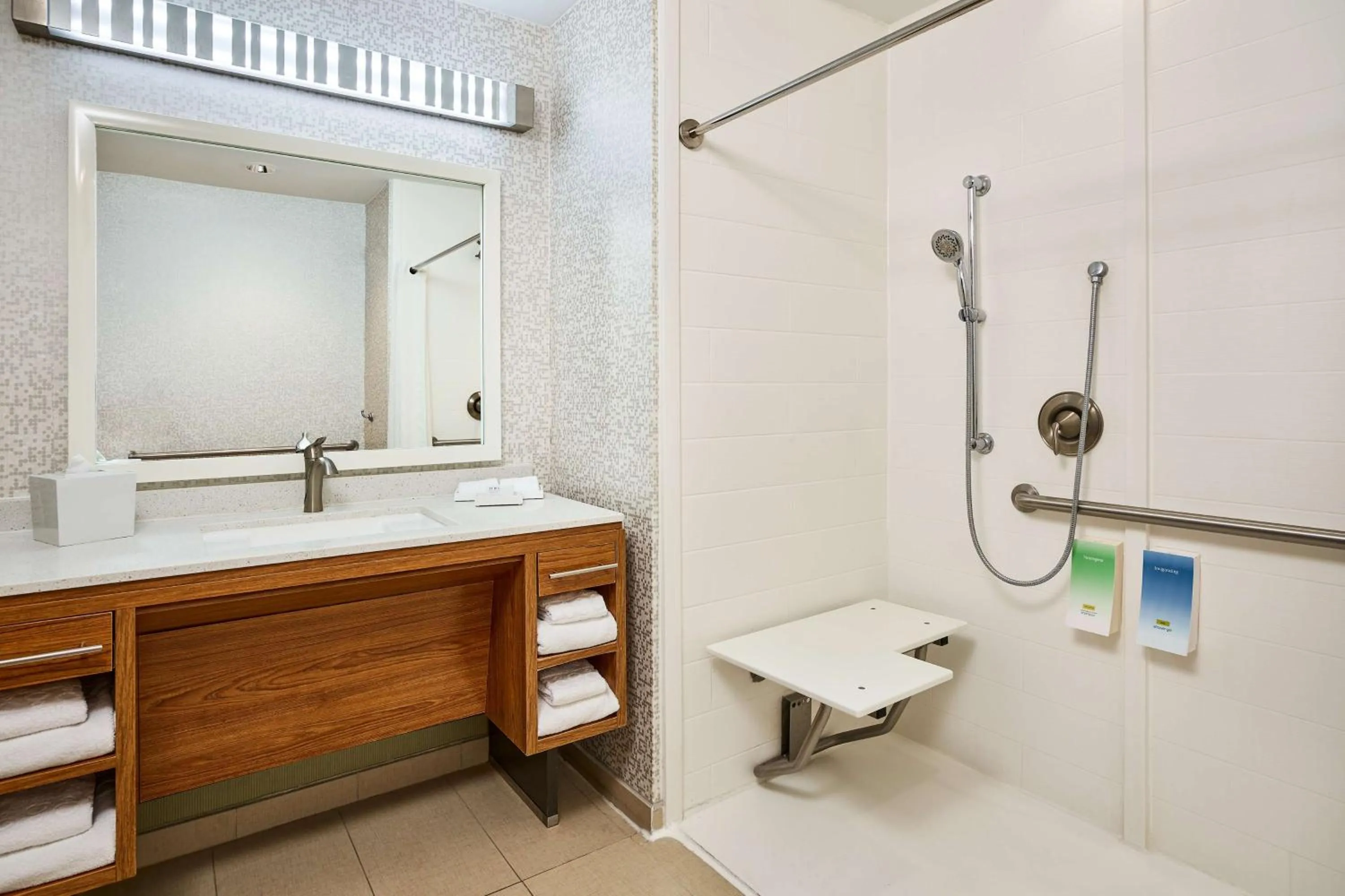 Bathroom in Home2 Suites by Hilton San Antonio Airport, TX