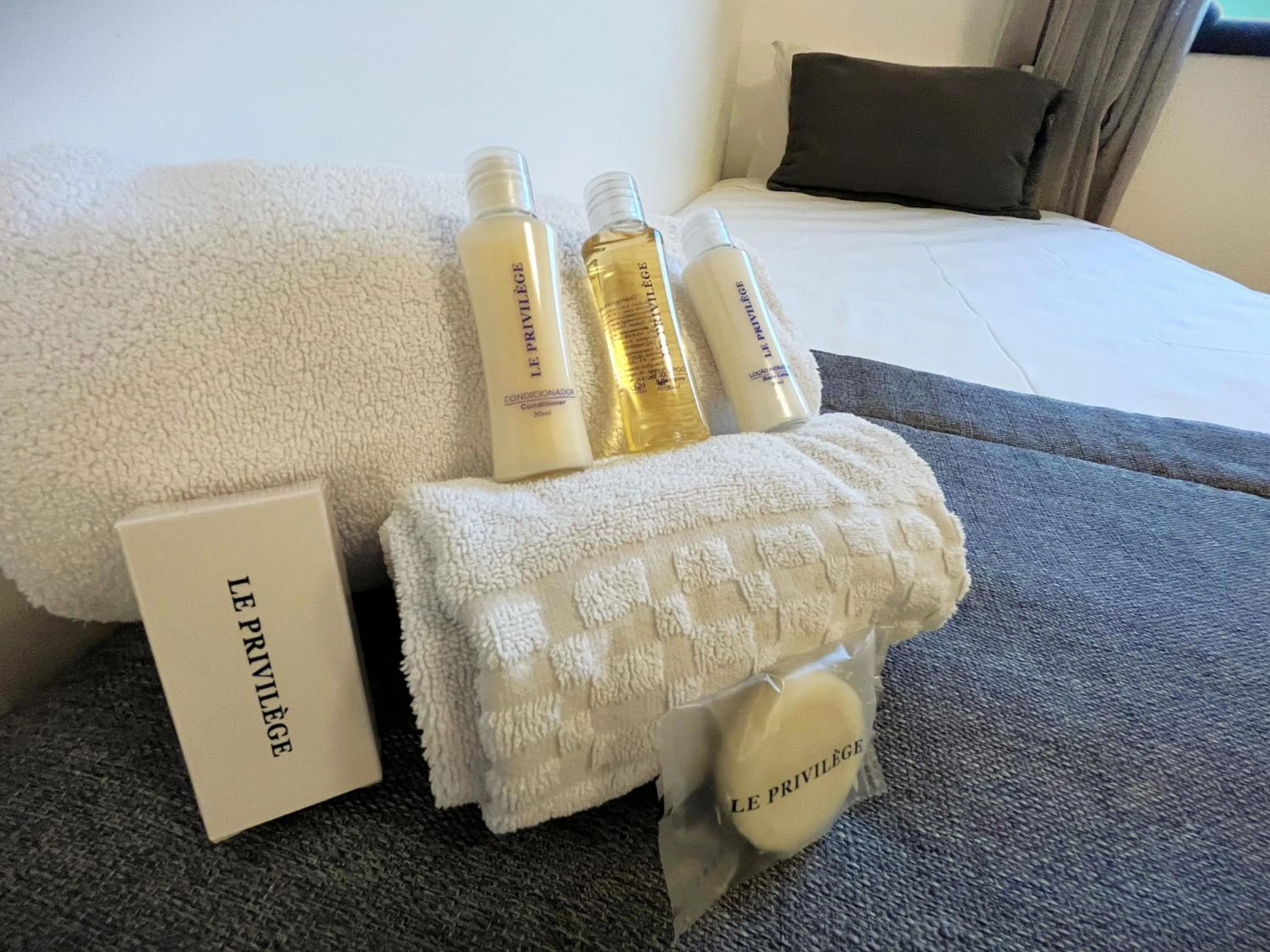 Bed in Hotel Mont Blanc Premium