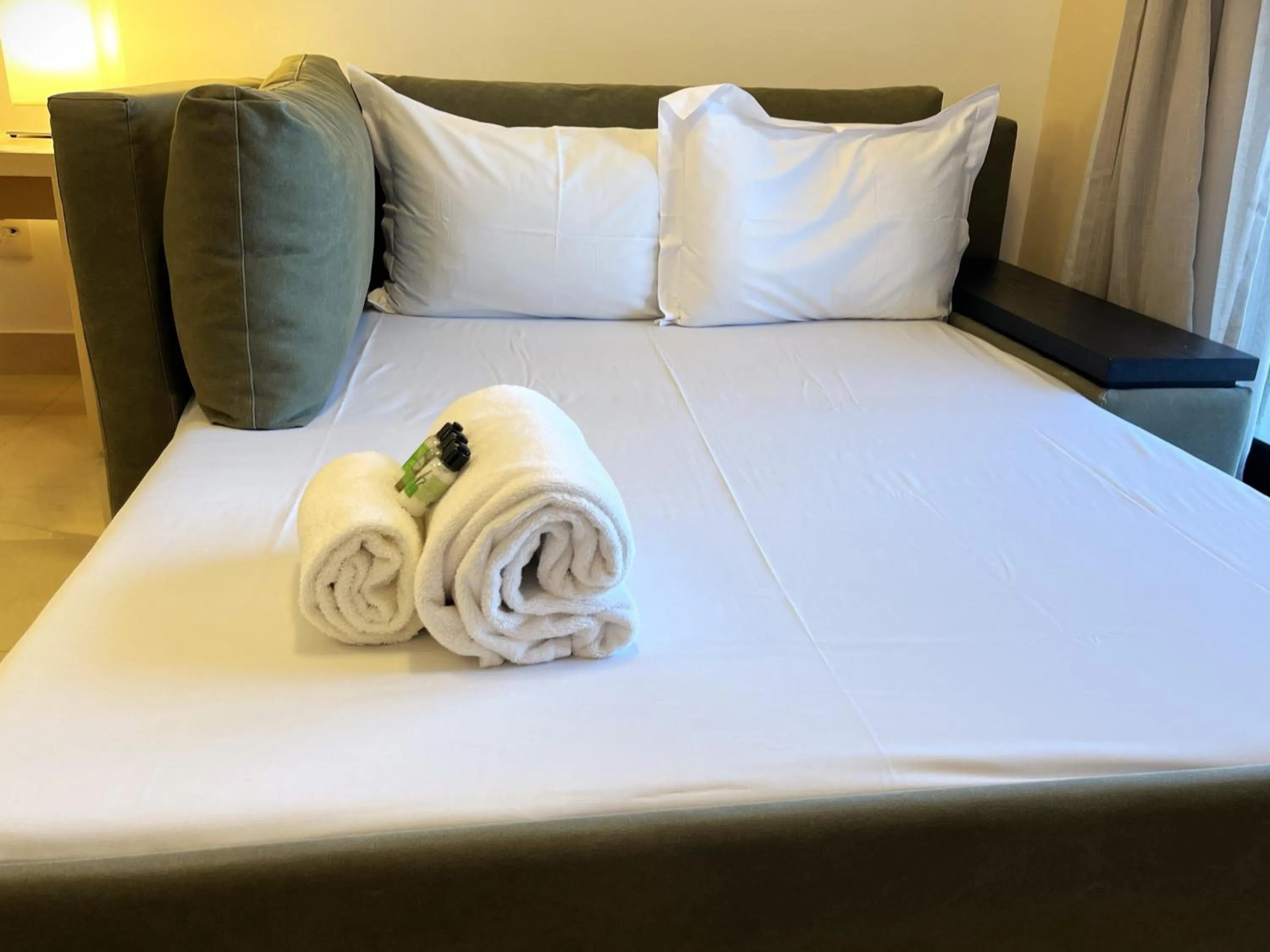 Bed in Hotel Mont Blanc Premium