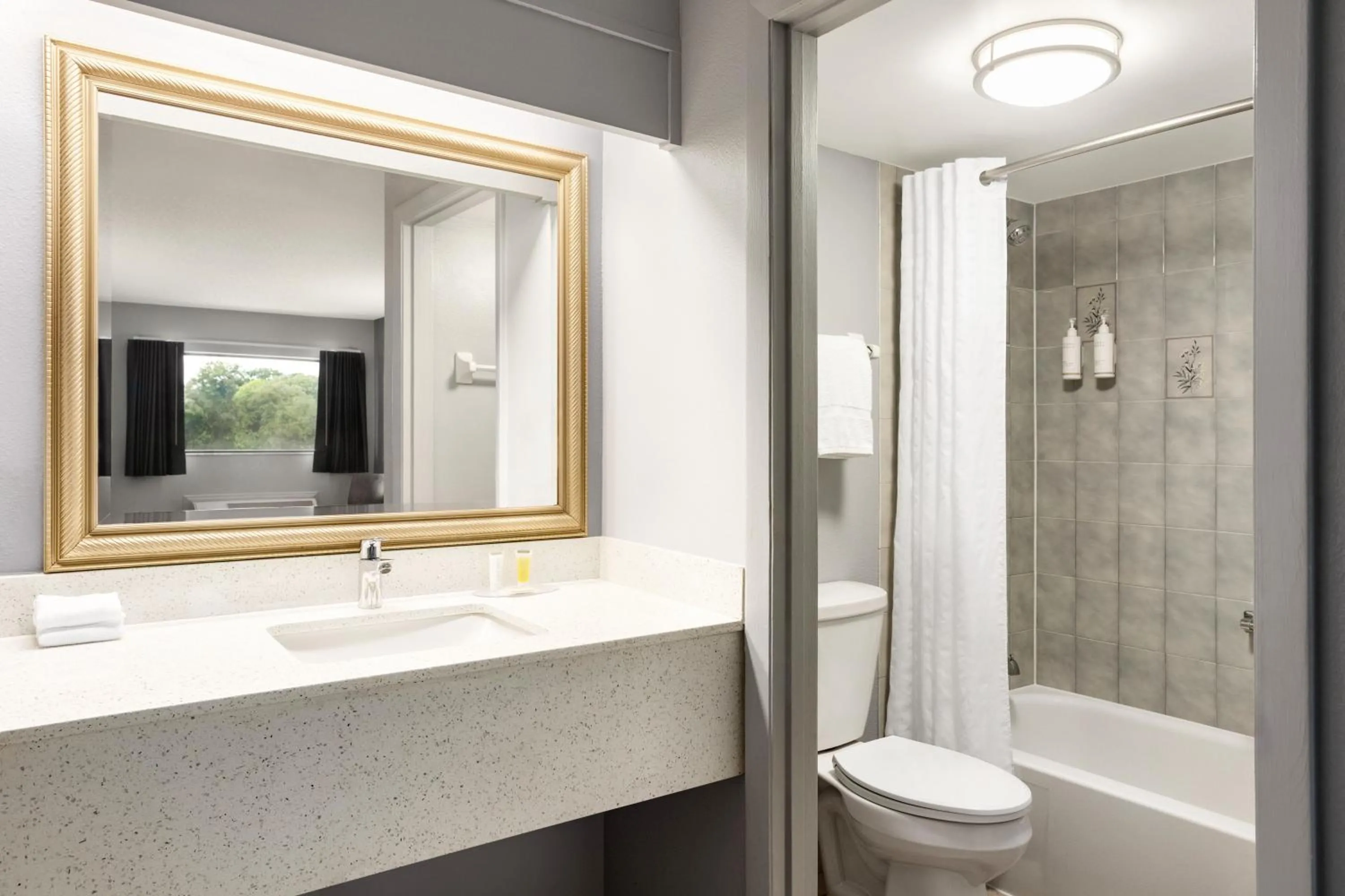 Bathroom in Home Inn & Suites