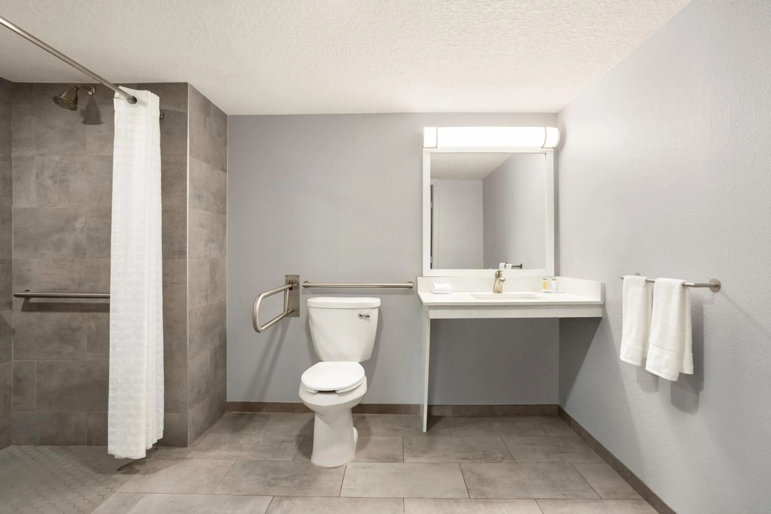 Bathroom in Home Inn & Suites